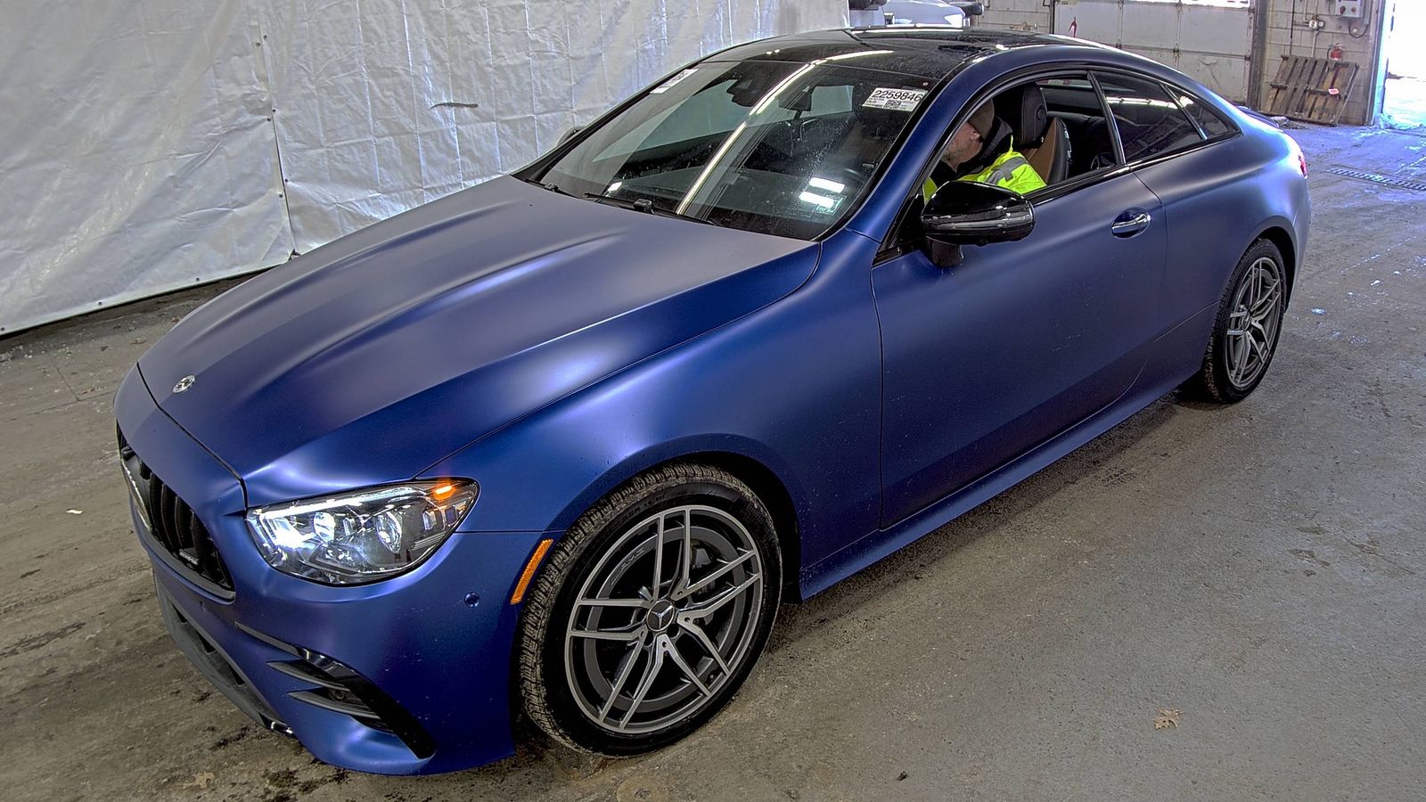 MERCEDES-BENZ E-CLASS - 1