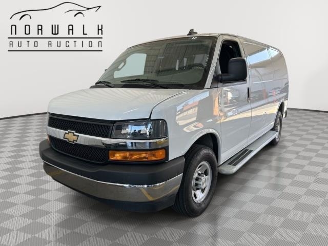 CHEVROLET RWD 2500 135" - 1