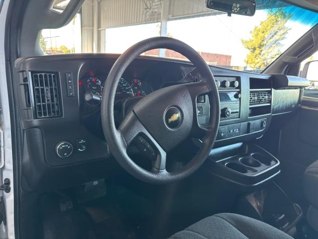 CHEVROLET RWD 2500 135" - 8