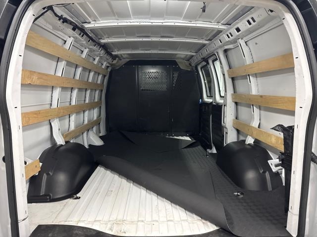 CHEVROLET RWD 2500 135" - 9