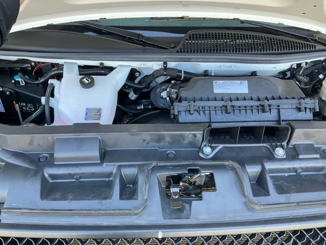 CHEVROLET RWD 2500 135" - 8