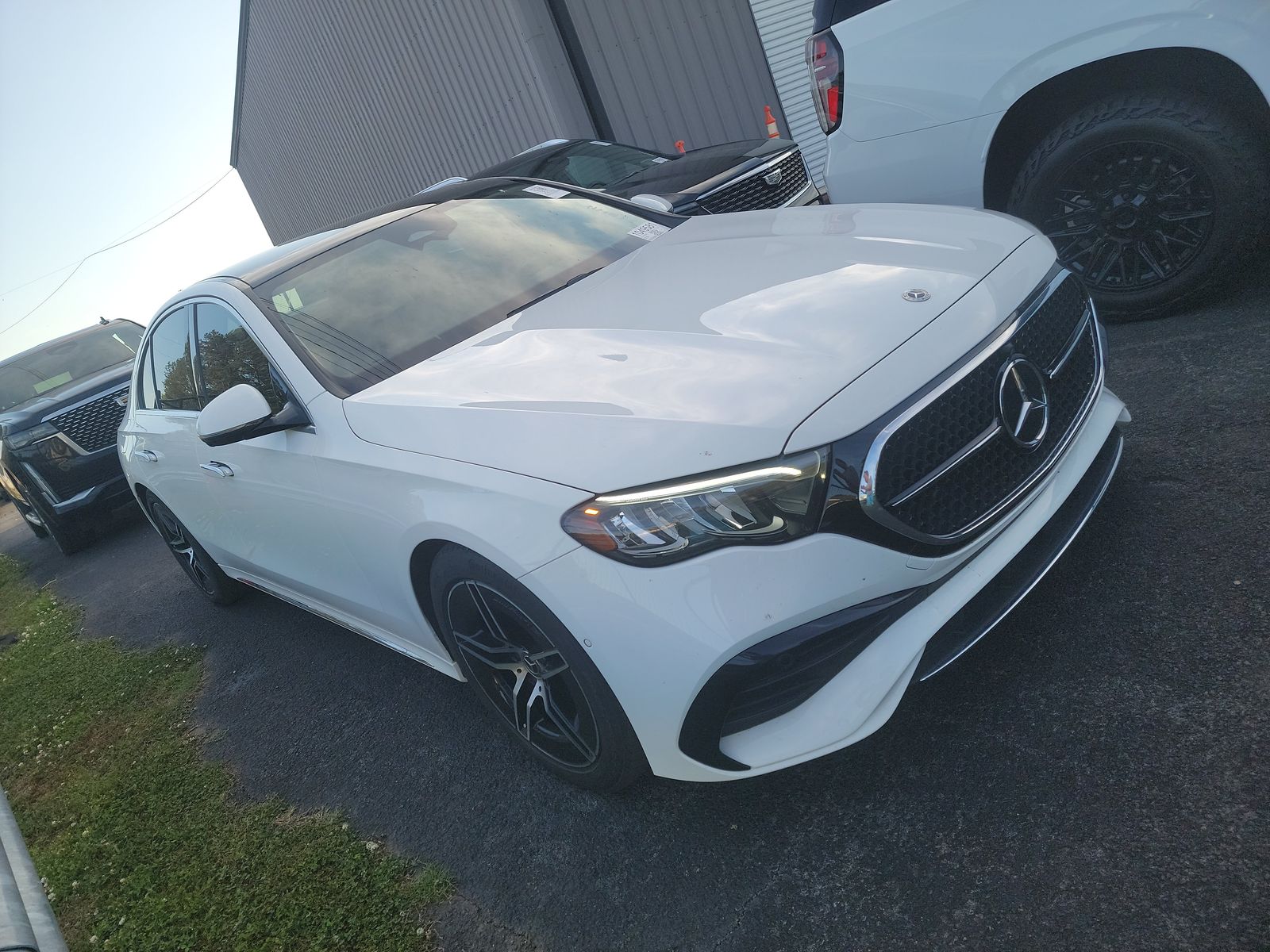 MERCEDES-BENZ E-CLASS - 4