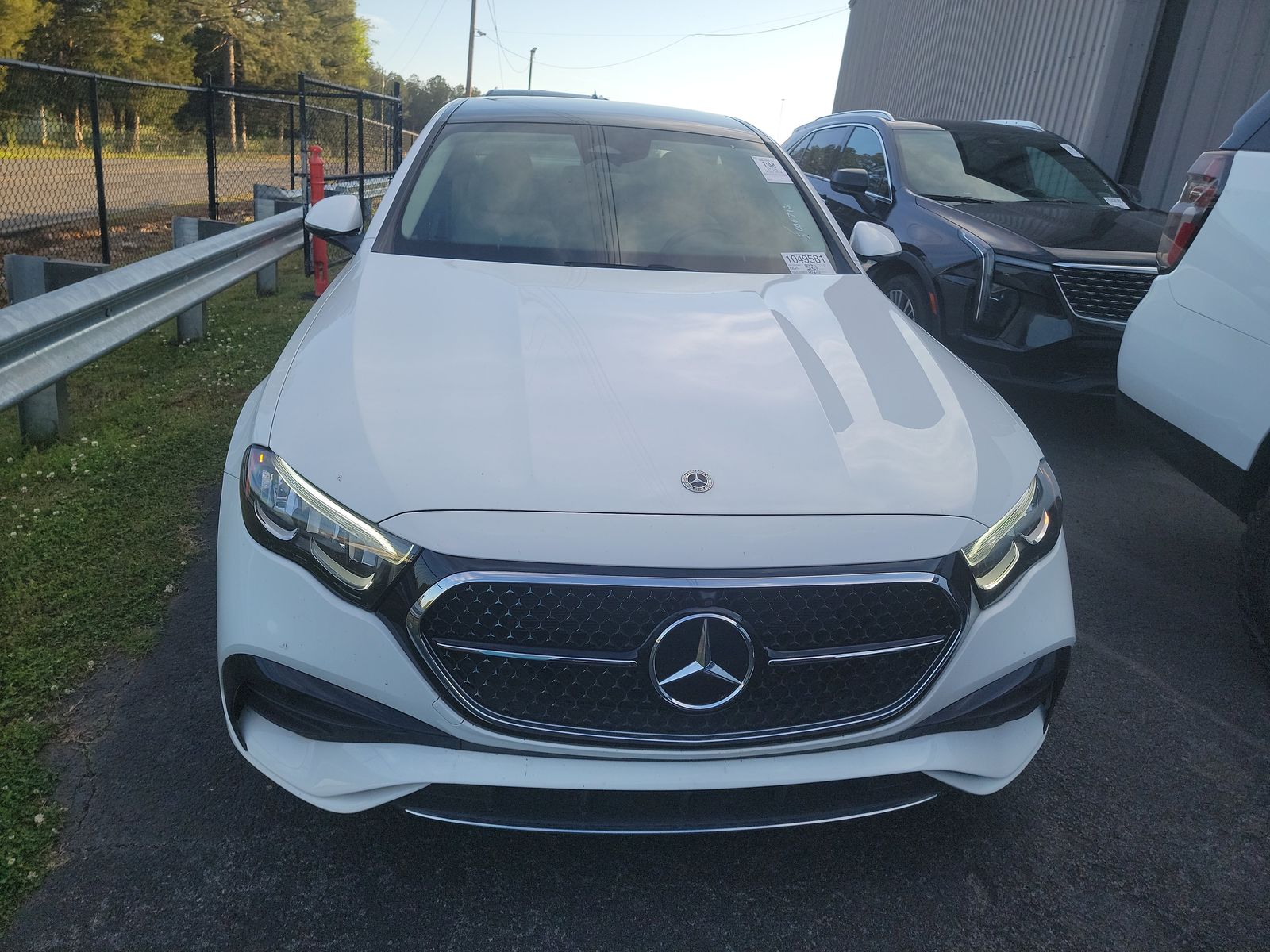 MERCEDES-BENZ E-CLASS - 3