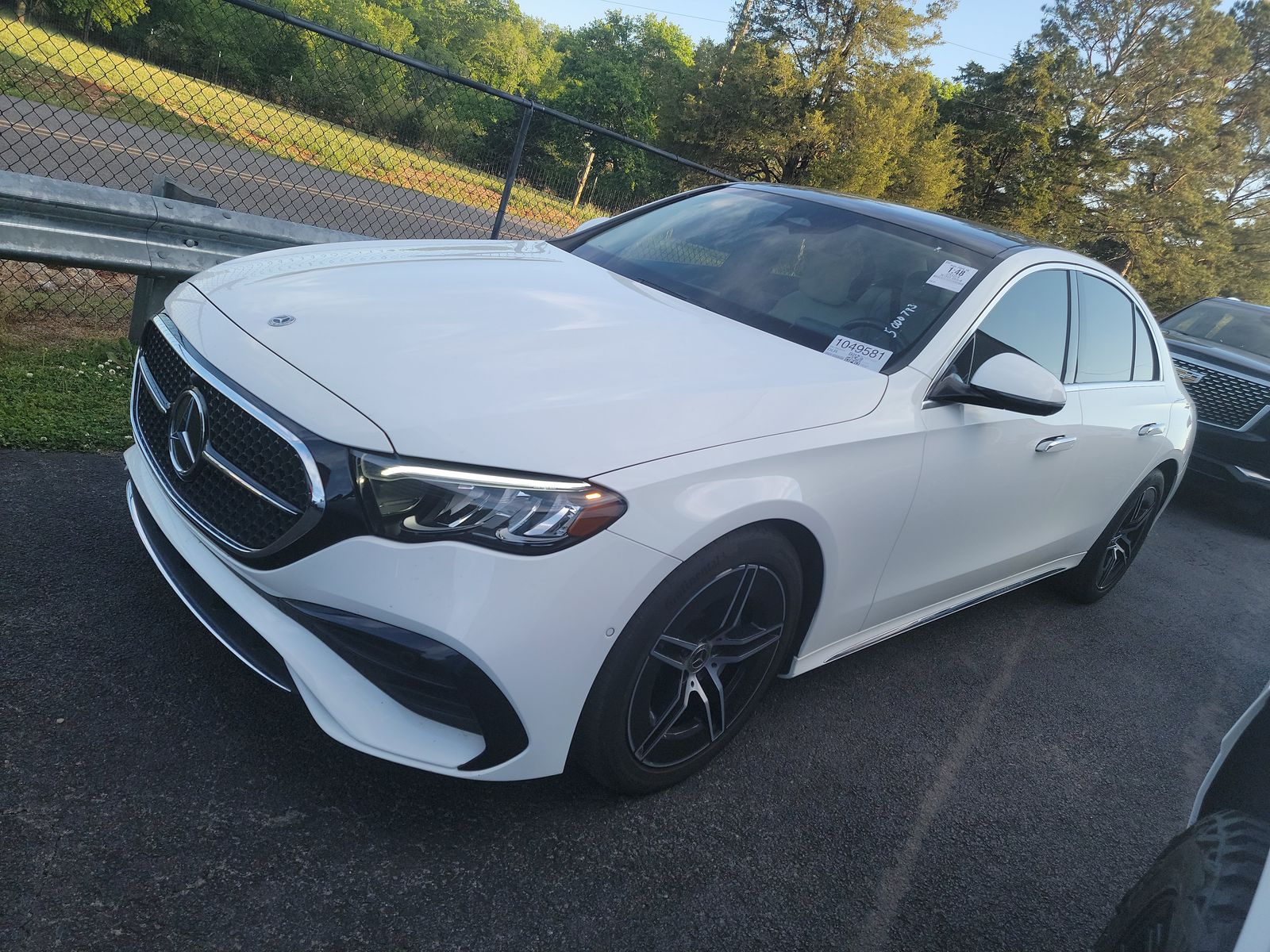 MERCEDES-BENZ E-CLASS - 1