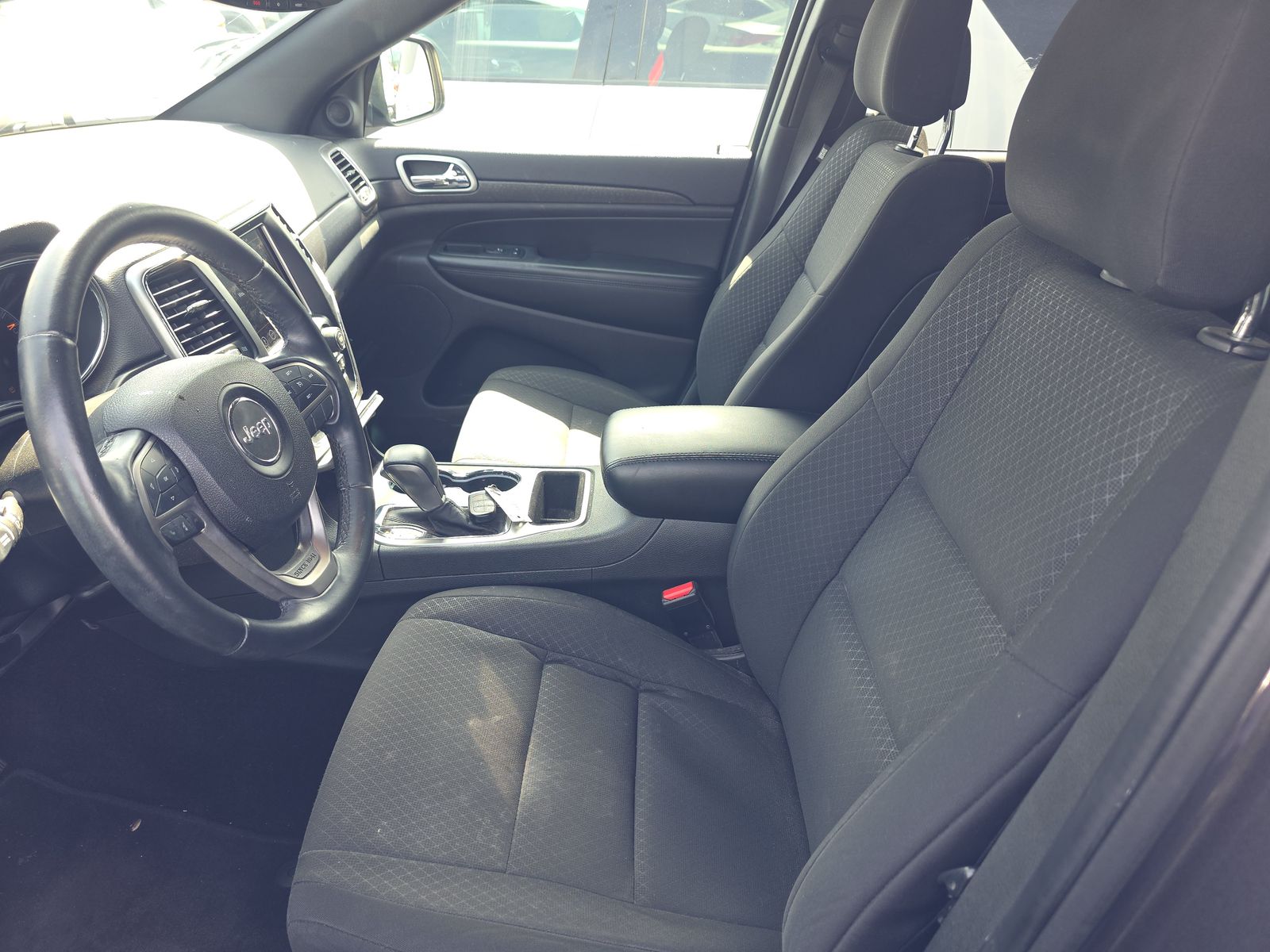 JEEP LAREDO E EDITION - 8