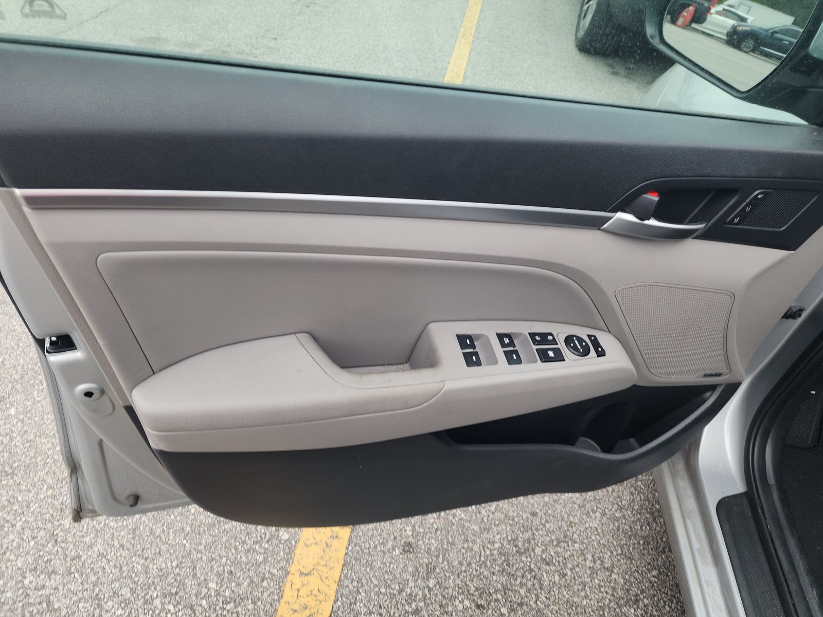 HYUNDAI LIMITED - 10