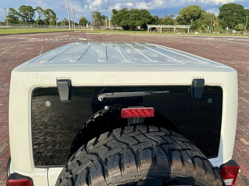 JEEP UNLIMITED SAHARA - 9