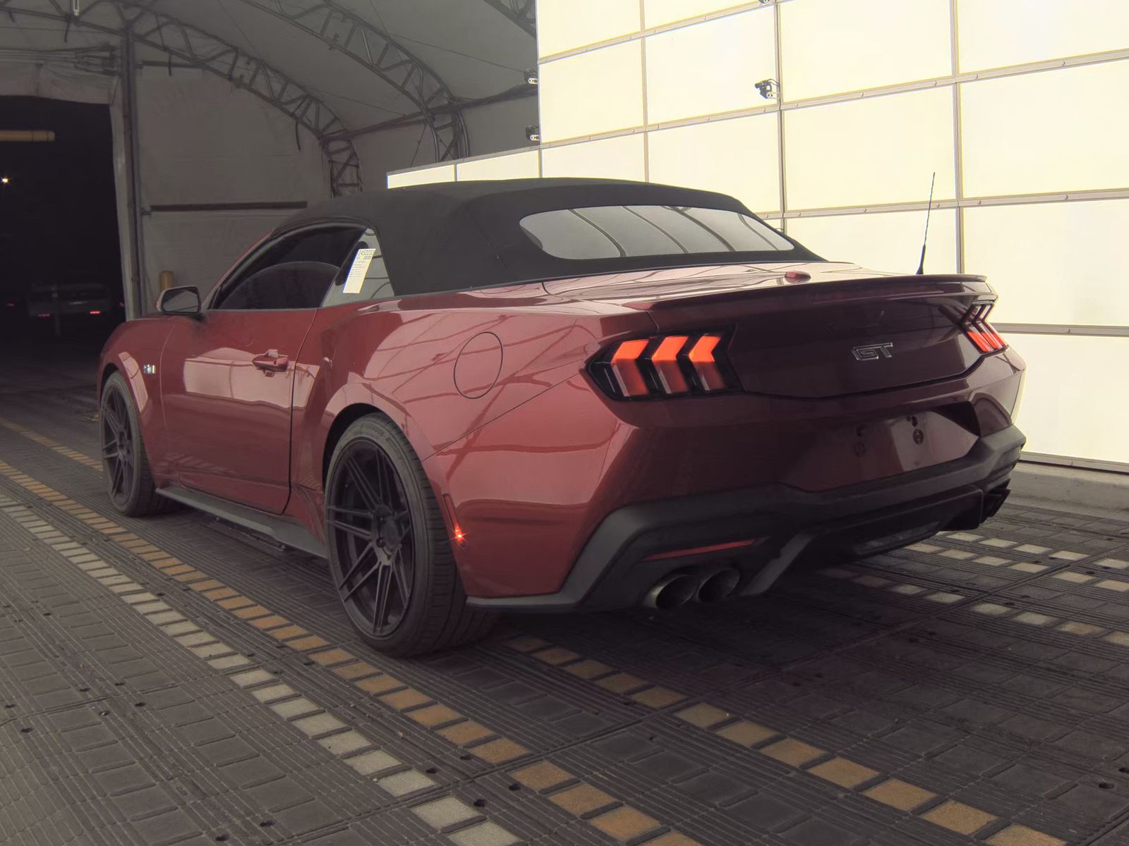 FORD MUSTANG - 9