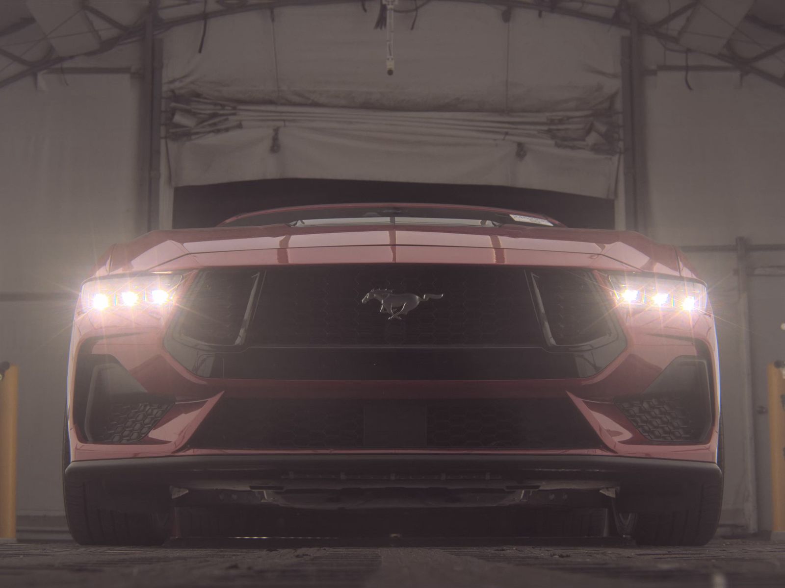 FORD MUSTANG - 4