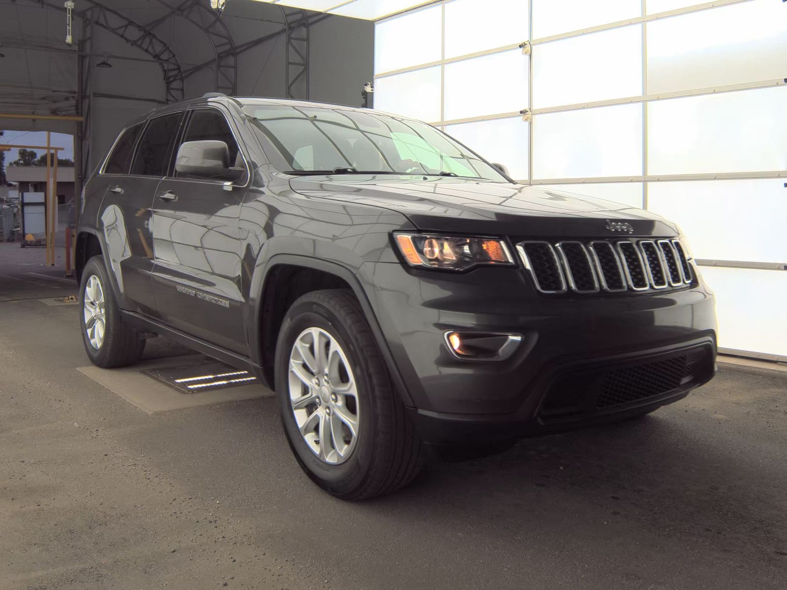 JEEP GRAND CHEROKEE - 5