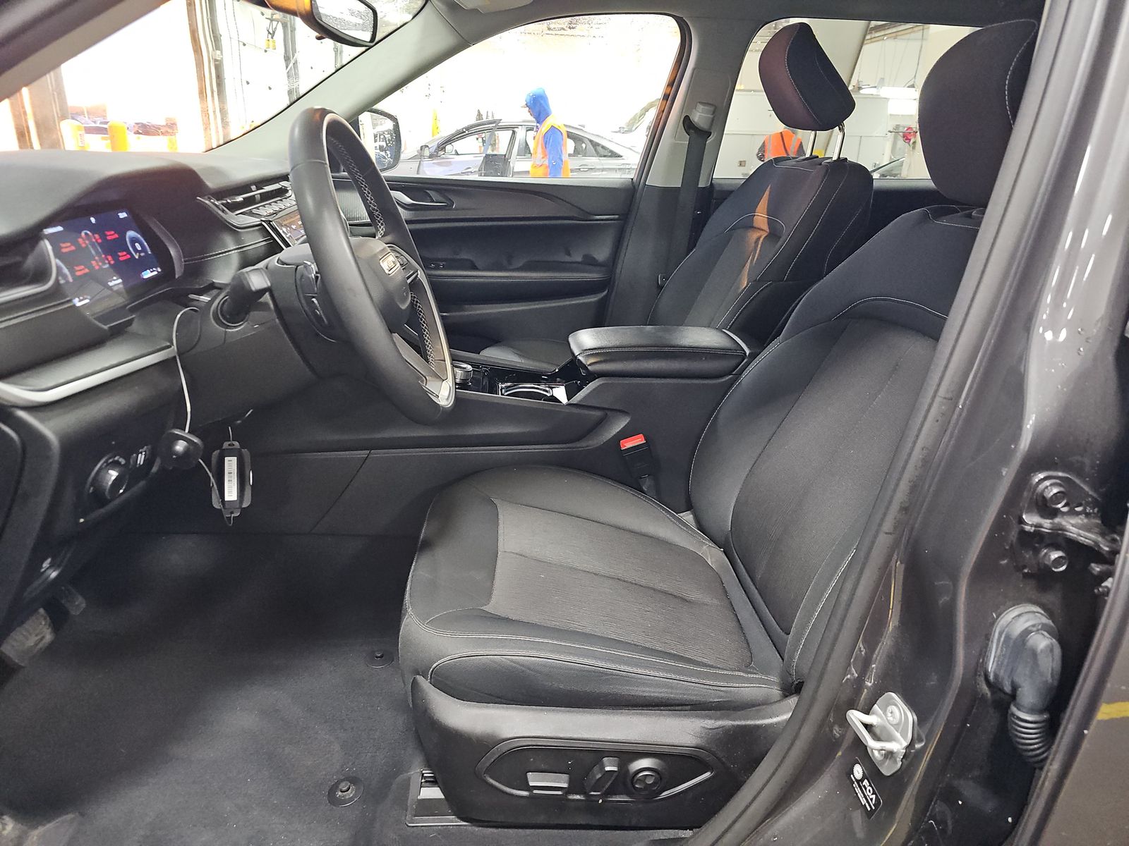 JEEP GRAND CHEROKEE - 8