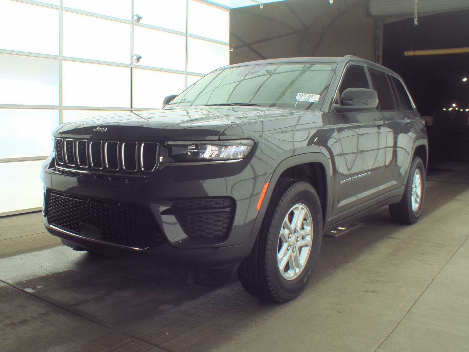JEEP GRAND CHEROKEE - 1