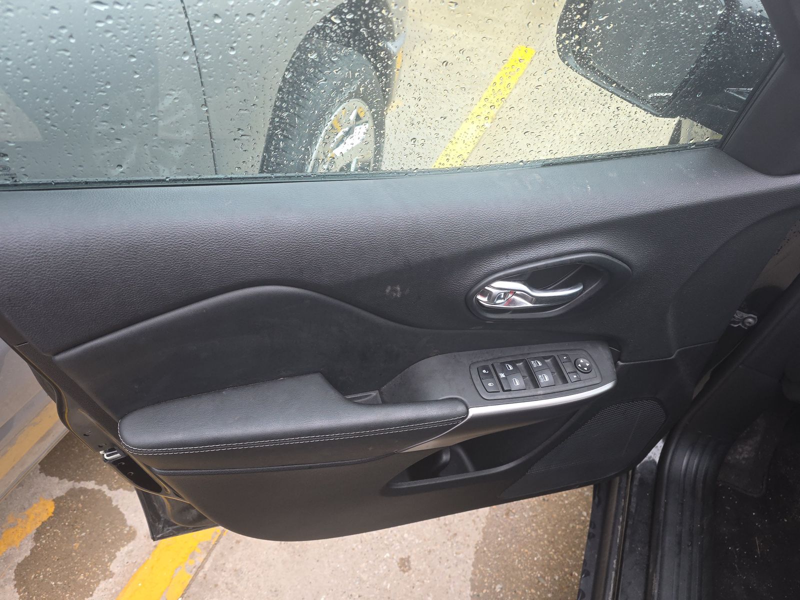 JEEP LATITU LUX - 10