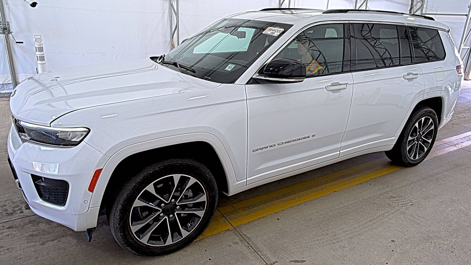 JEEP GRAND CHEROKEE - 1