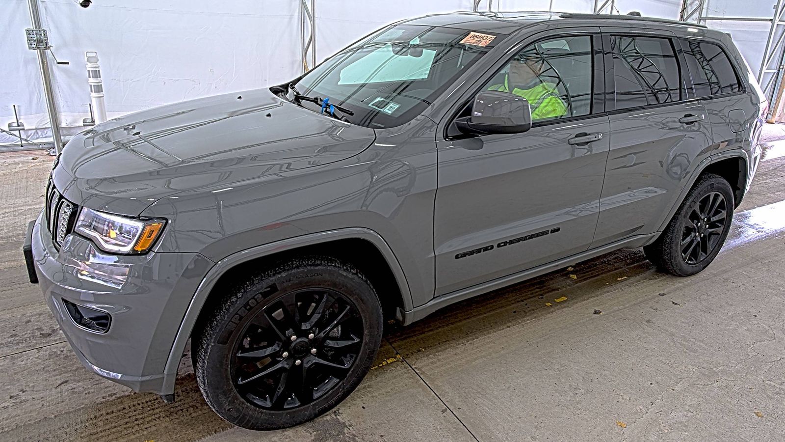 JEEP GRAND CHEROKEE - 1