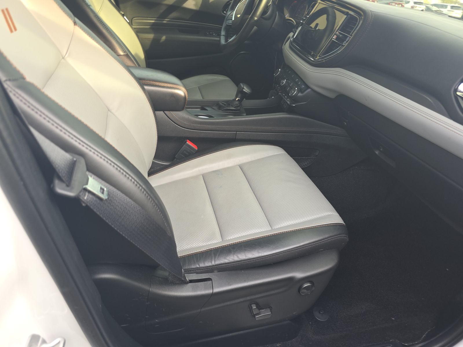 DODGE CHALLENGER - 9