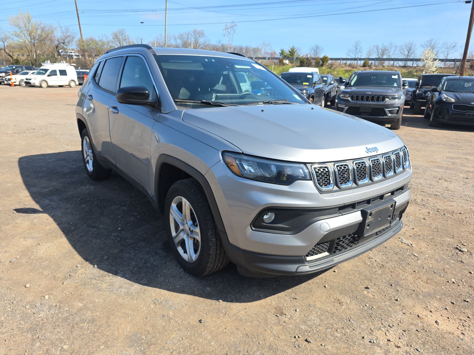 JEEP LATITUDE - 4