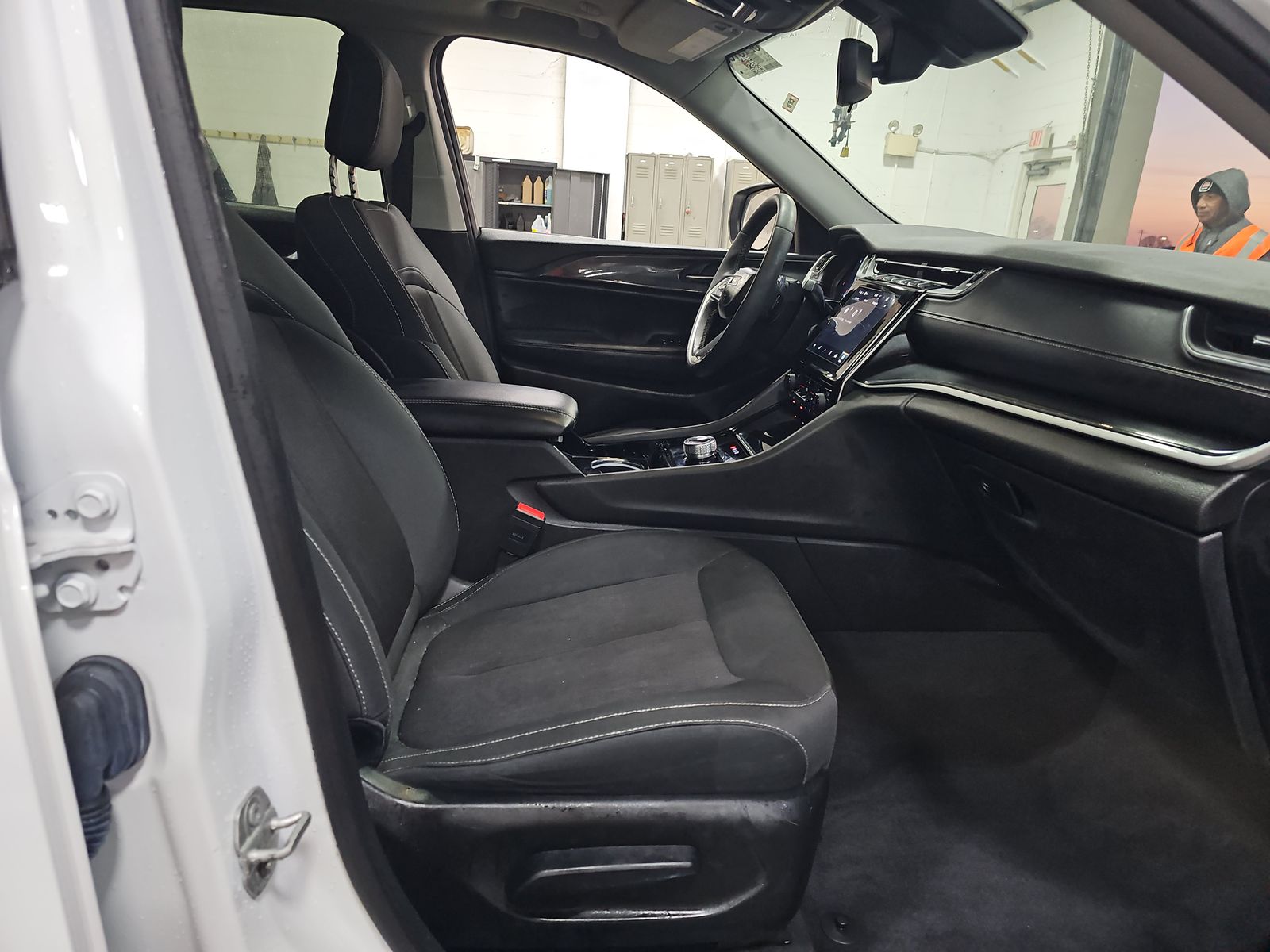 JEEP GRAND CHEROKEE - 9