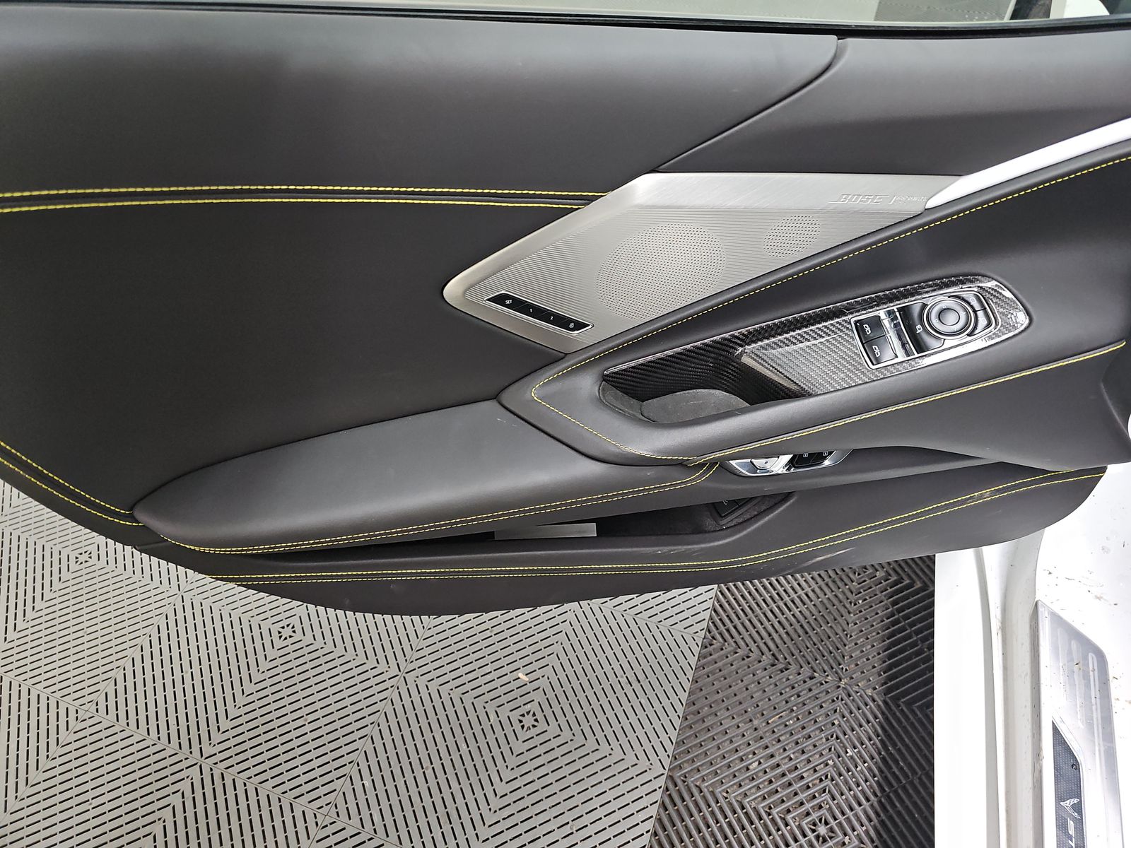 CHEVROLET CAMARO - 10