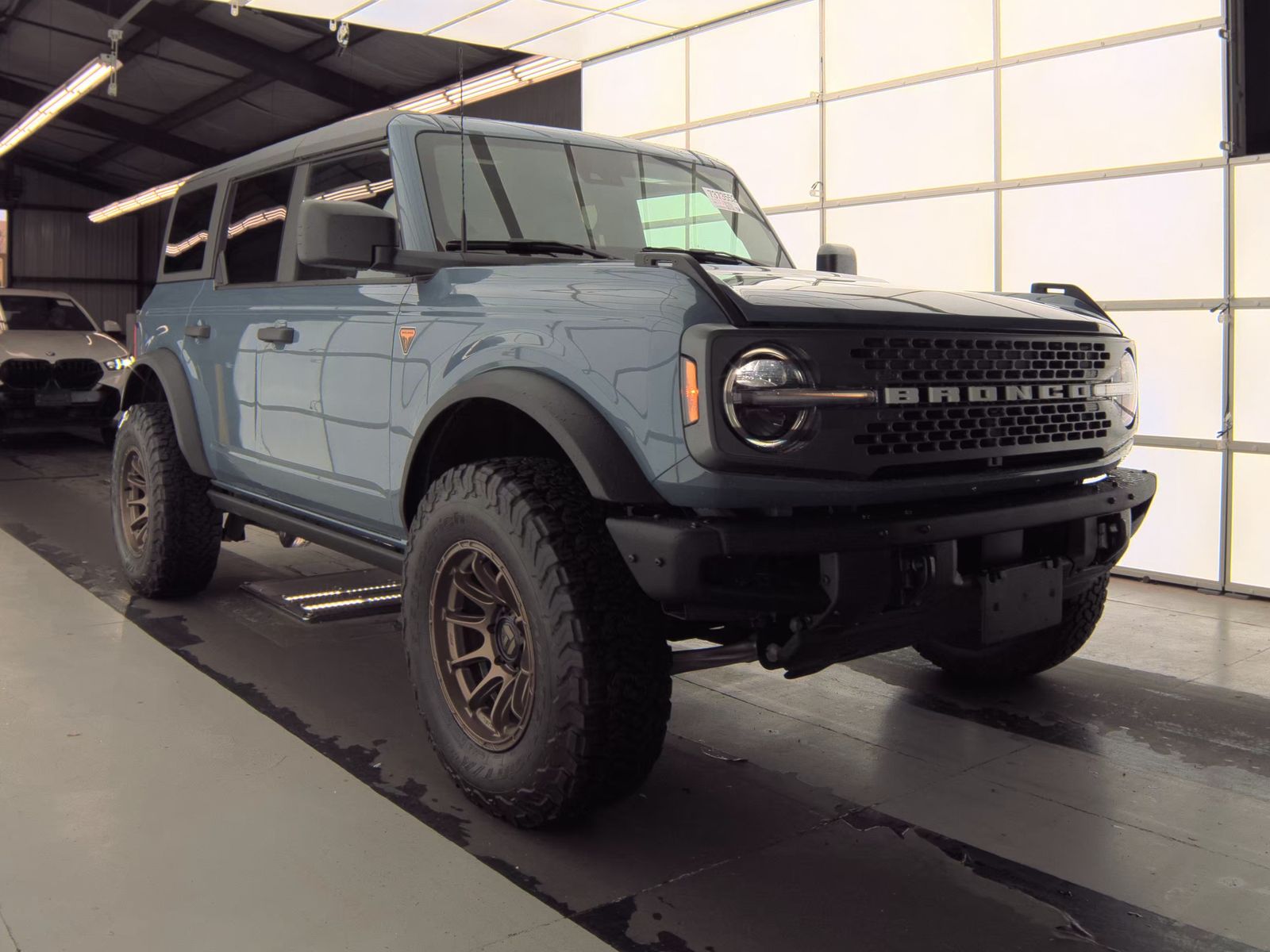 FORD BRONCO - 5