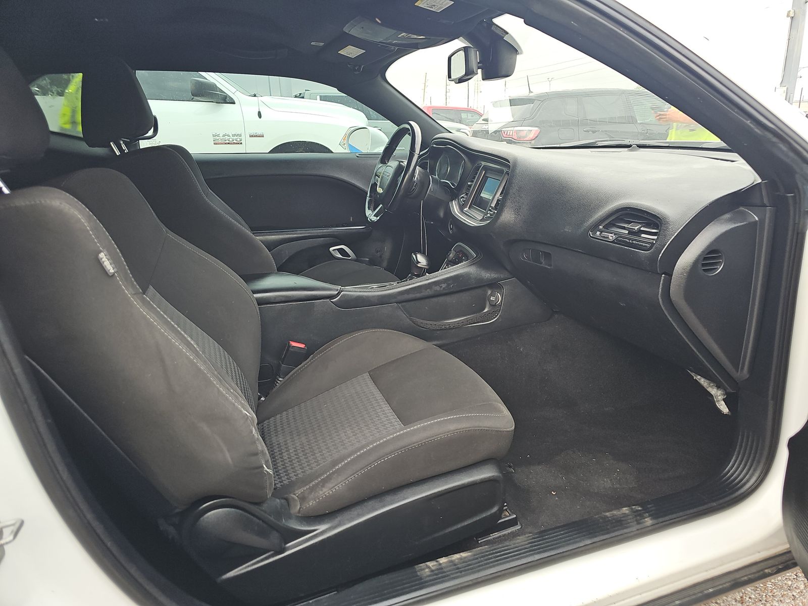 DODGE CHALLENGER - 9