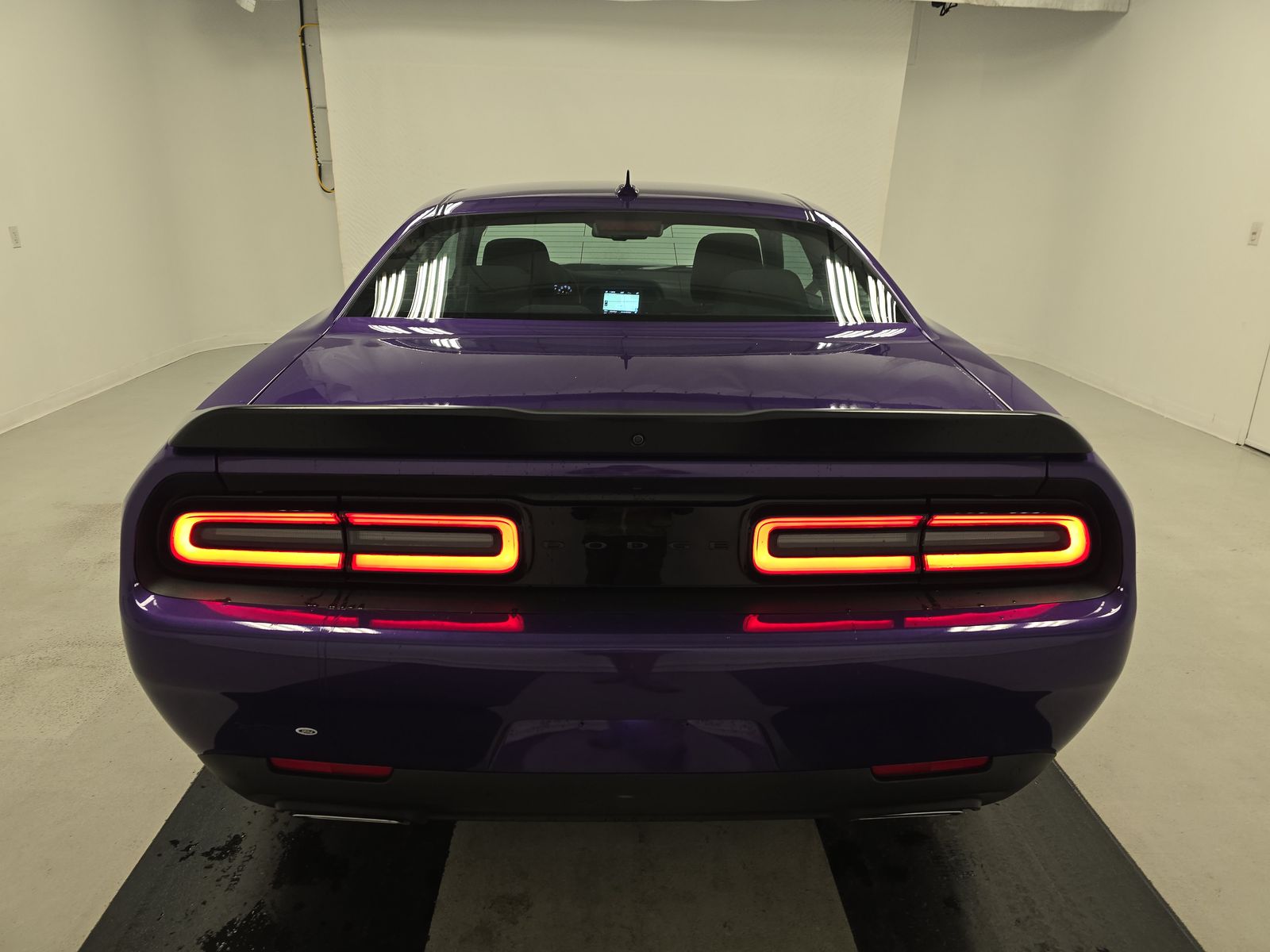 DODGE CHALLENGER - 6