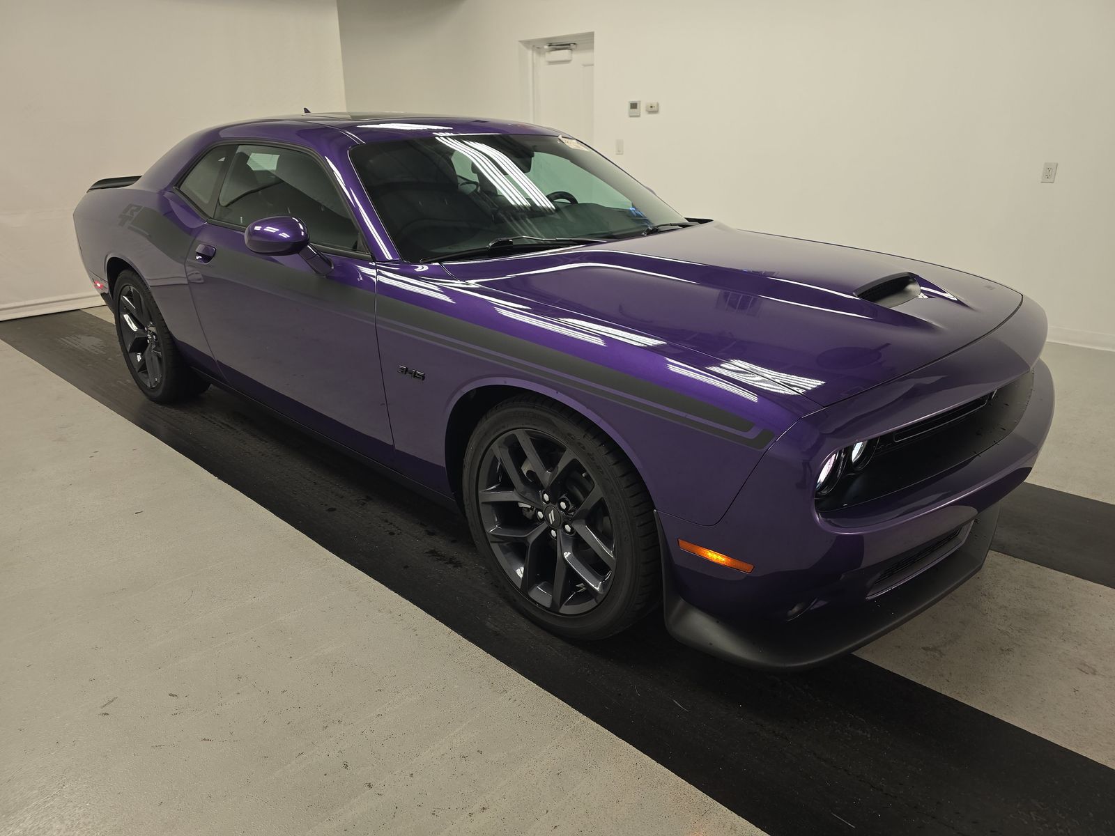 DODGE CHALLENGER - 4