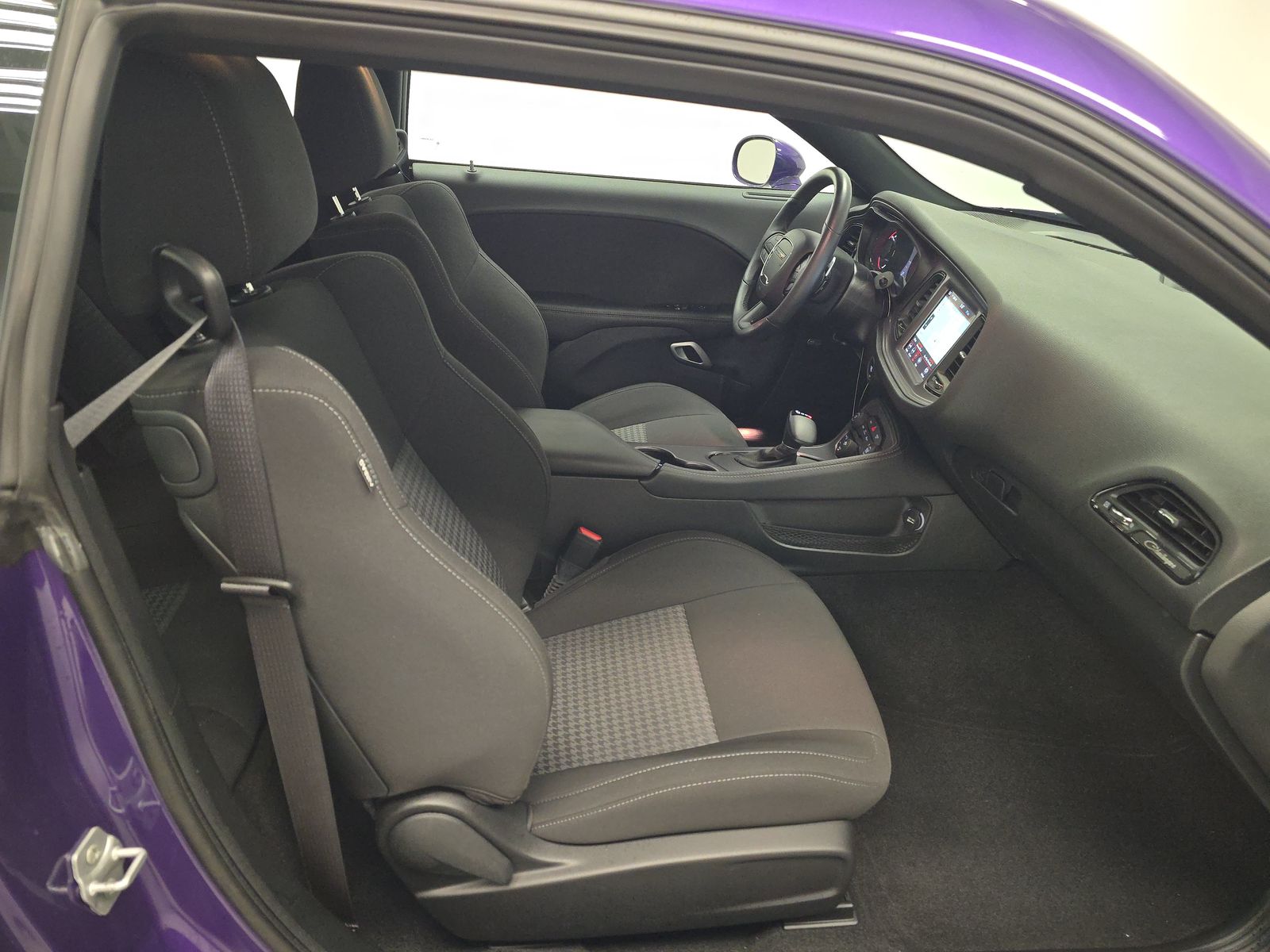 DODGE CHALLENGER - 9