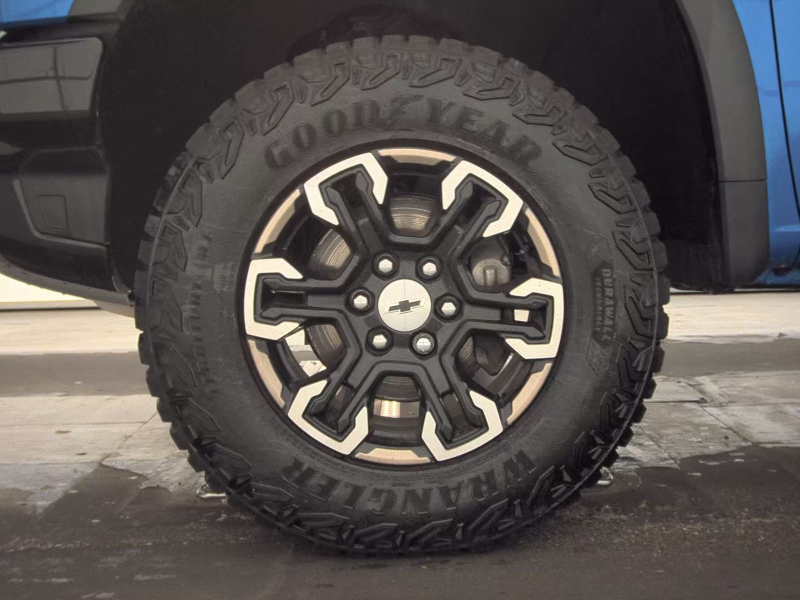 CHEVROLET SILVERADO - 10