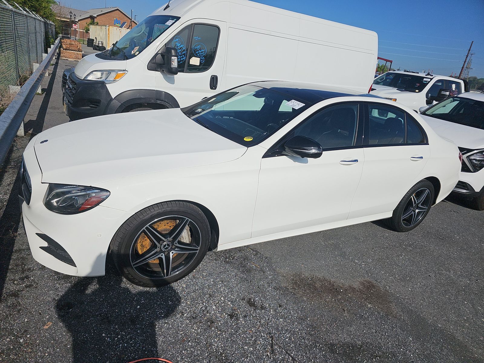 MERCEDES-BENZ E-CLASS - 1