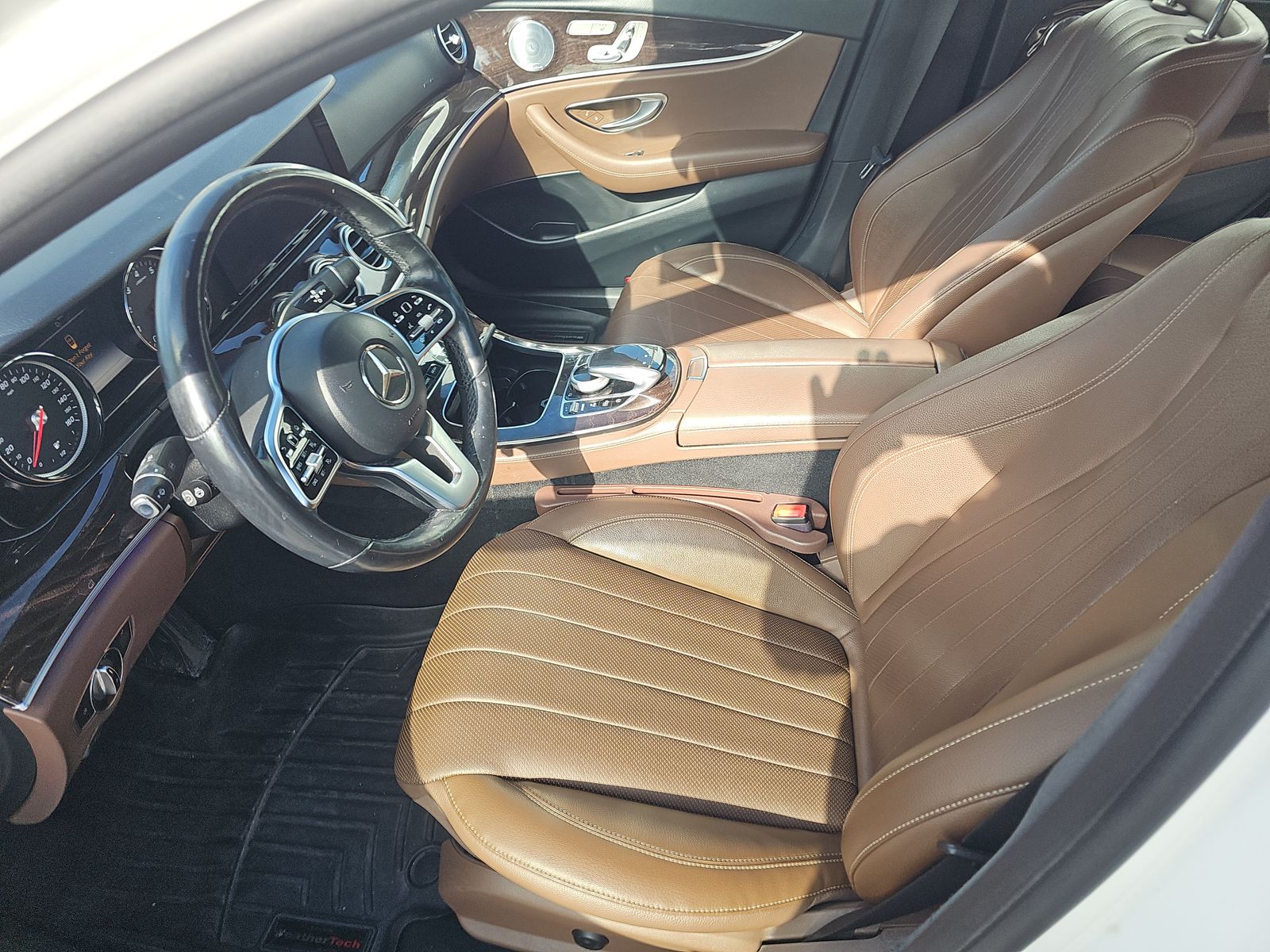 MERCEDES-BENZ E-CLASS - 8