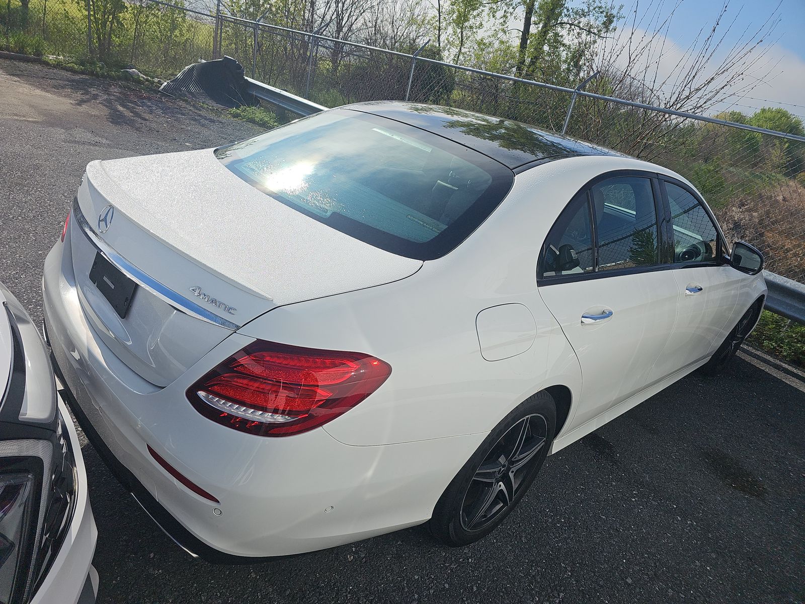 MERCEDES-BENZ E-CLASS - 5