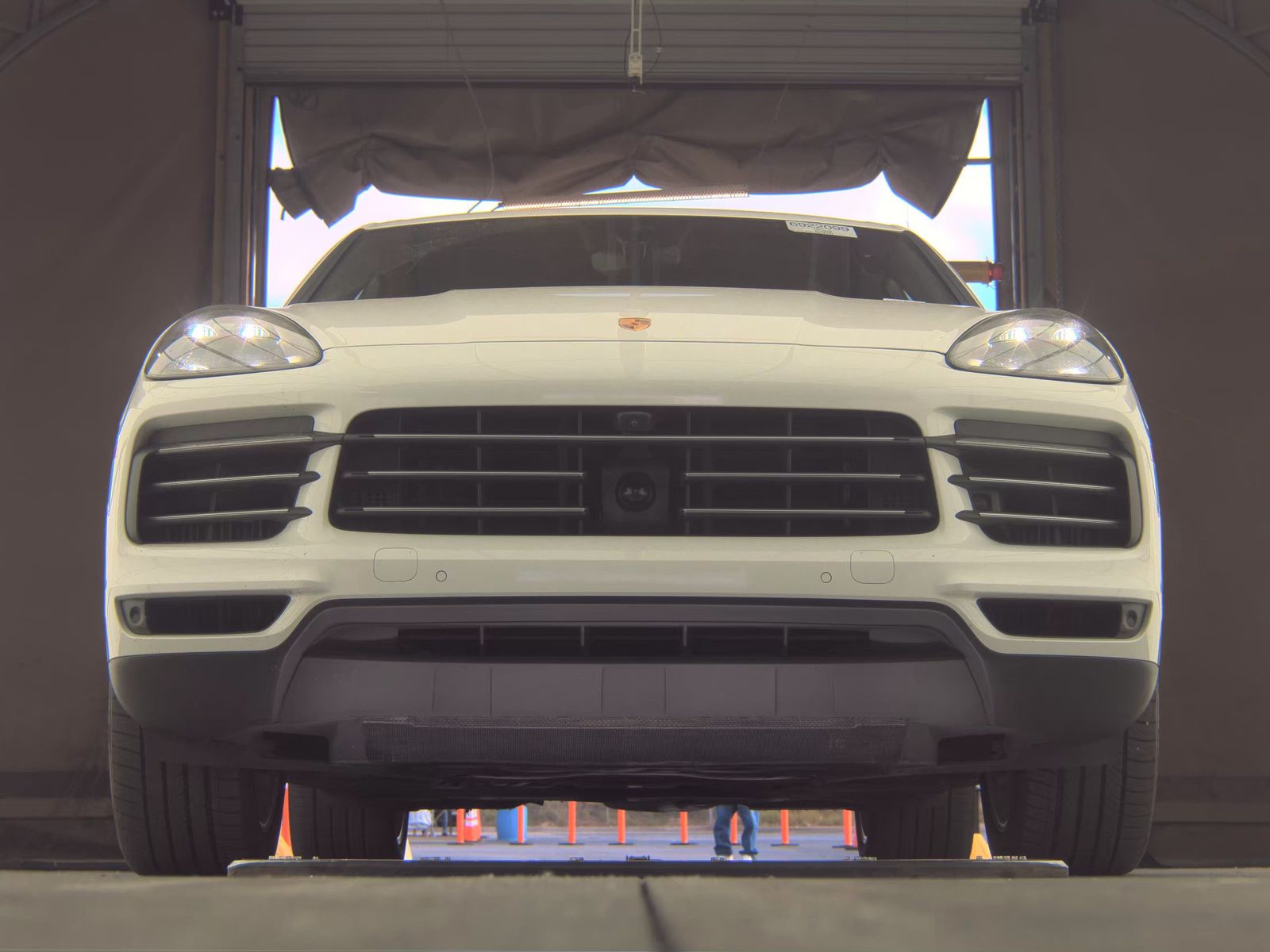 PORSCHE CAYENNE - 4