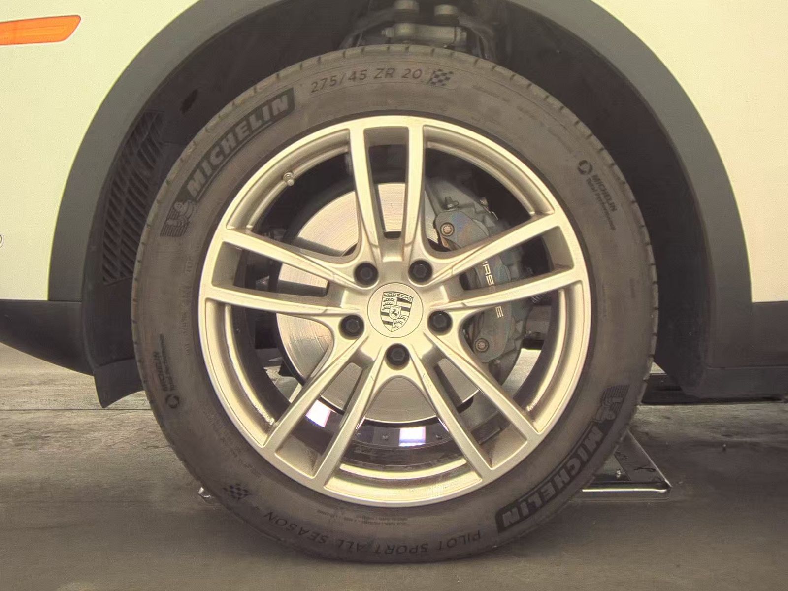 PORSCHE CAYENNE - 10