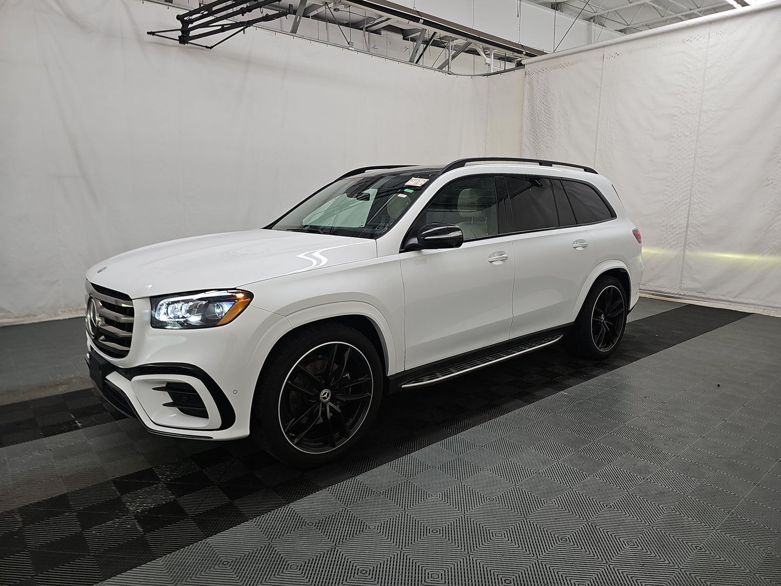 MERCEDES-BENZ GLS-CLASS - 1