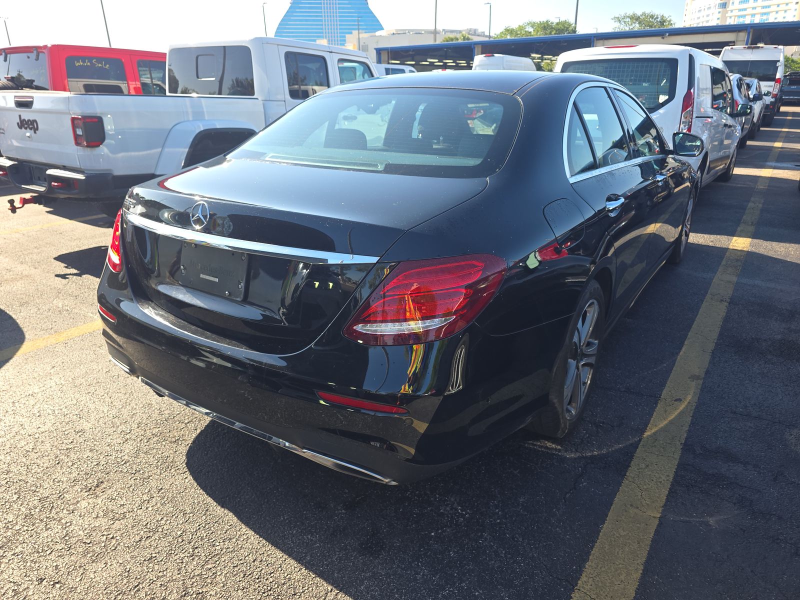 MERCEDES-BENZ E-CLASS - 5