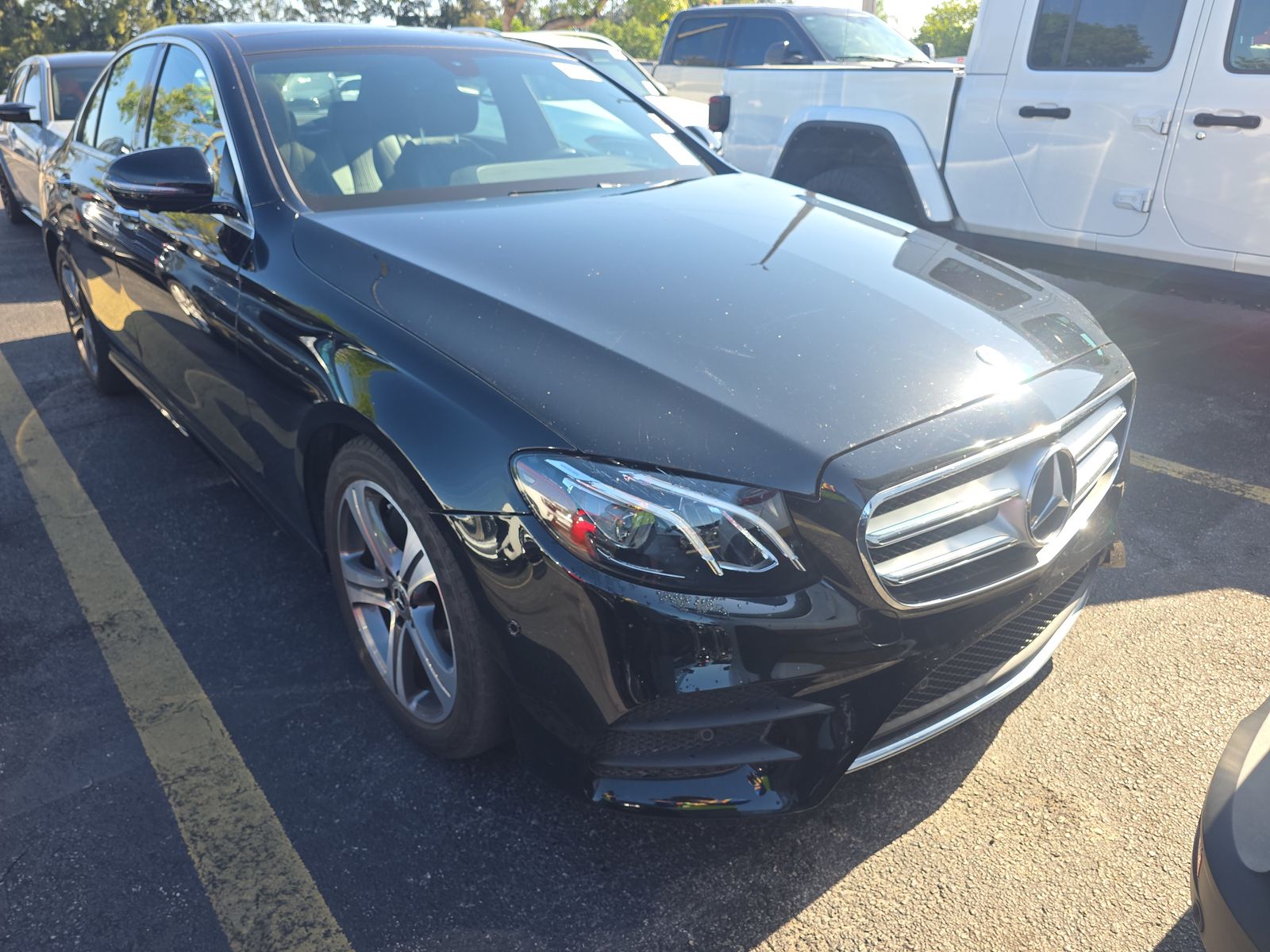 MERCEDES-BENZ E-CLASS - 4