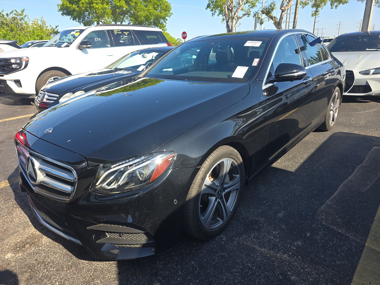 MERCEDES-BENZ E-CLASS - 1