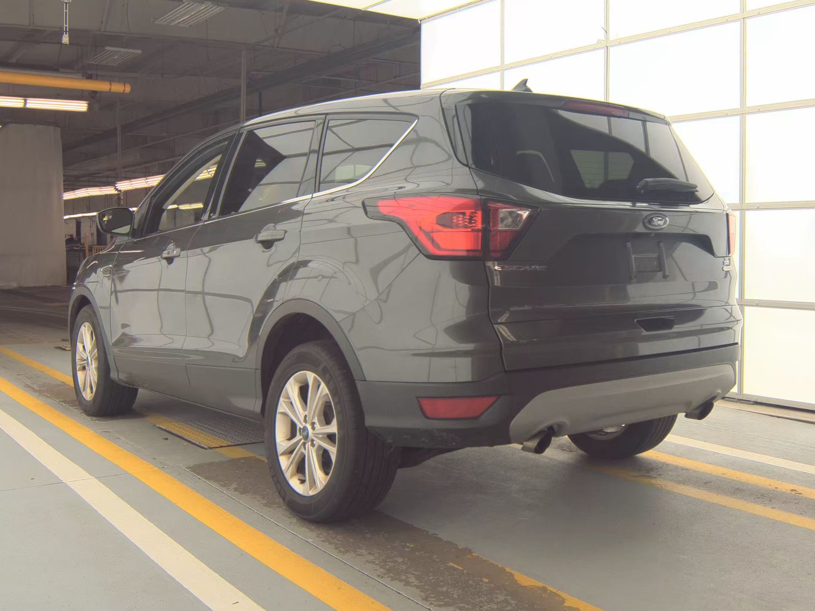 FORD ESCAPE - 9