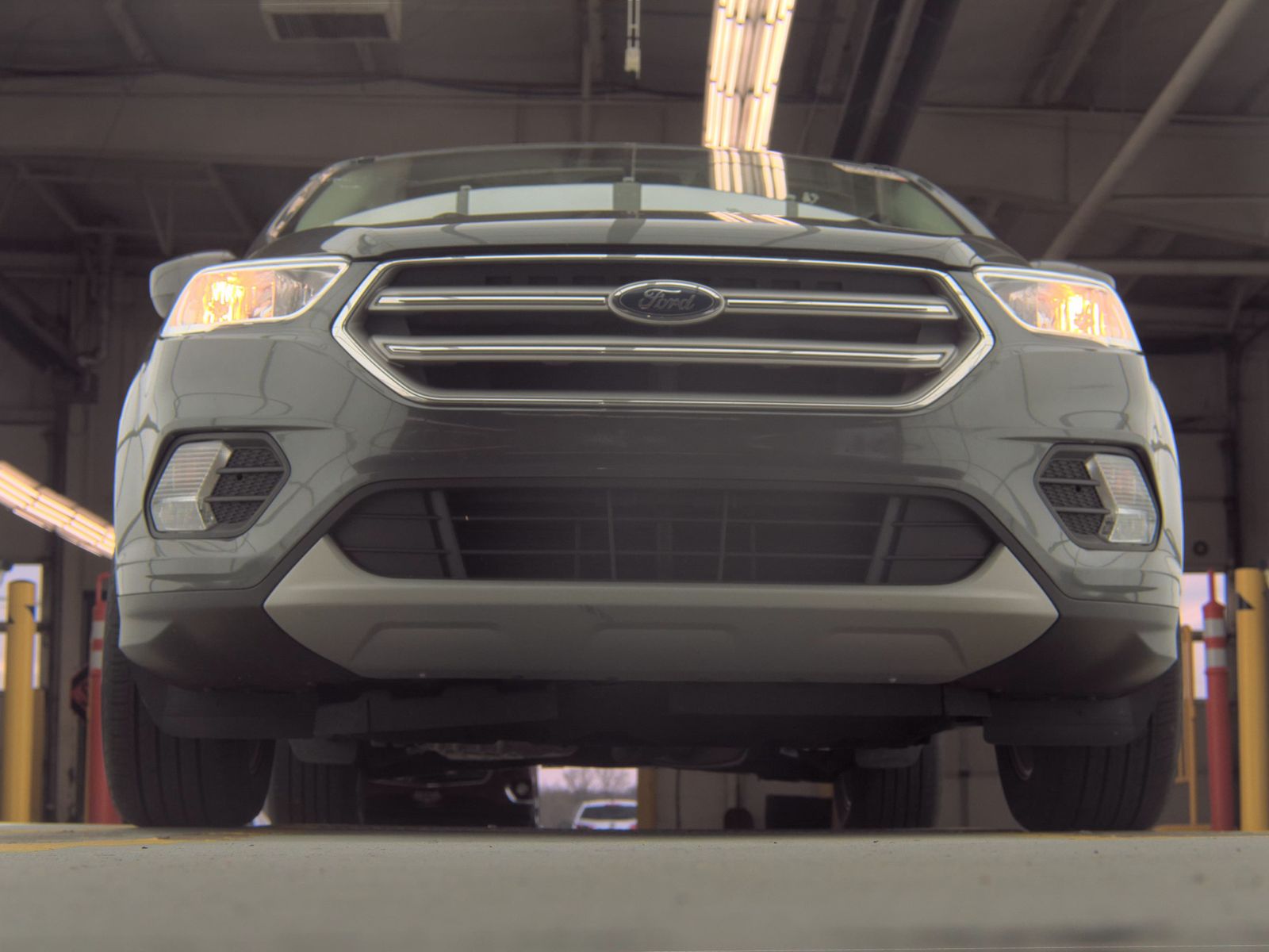 FORD ESCAPE - 4