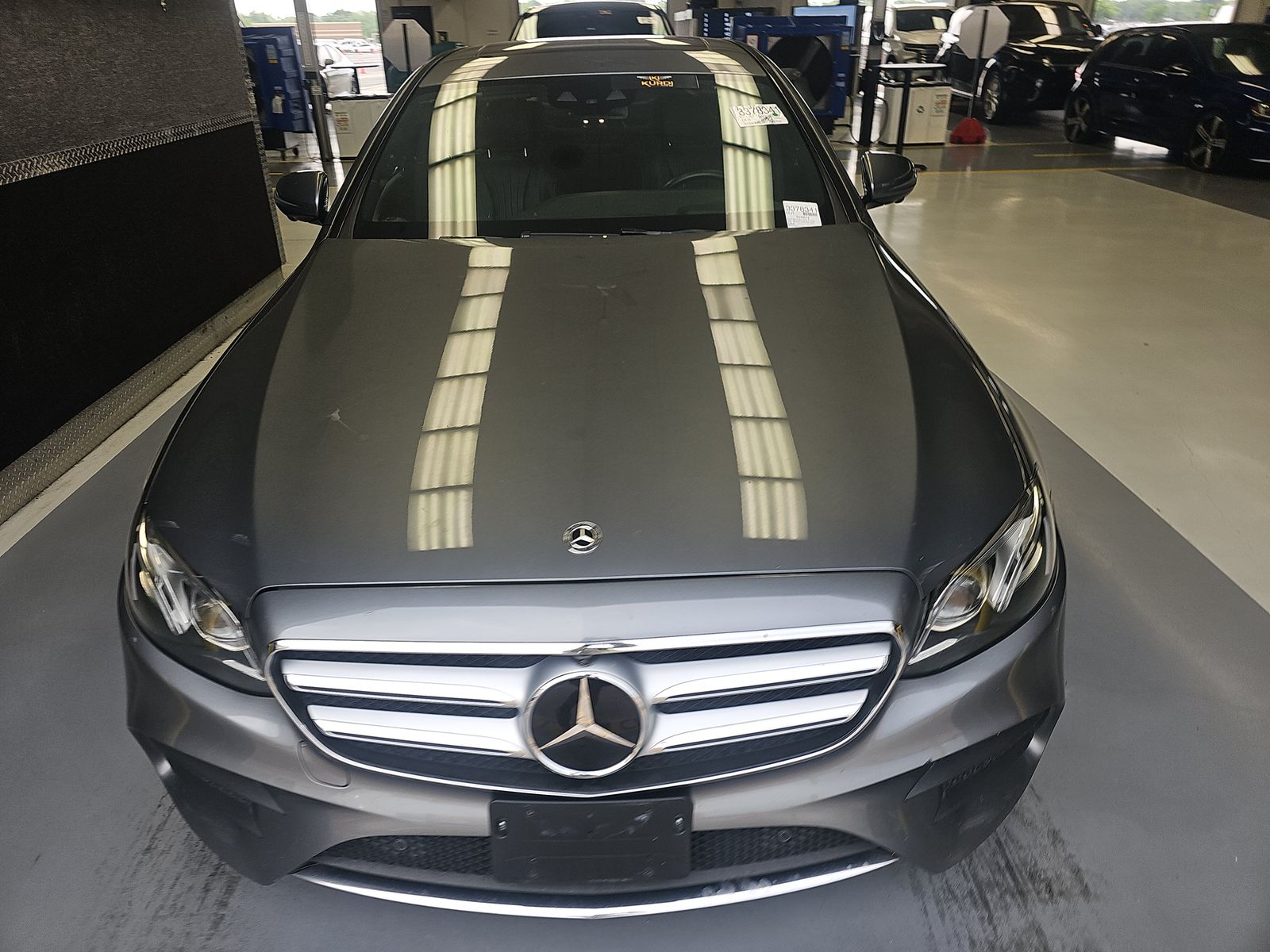 MERCEDES-BENZ E-CLASS - 3