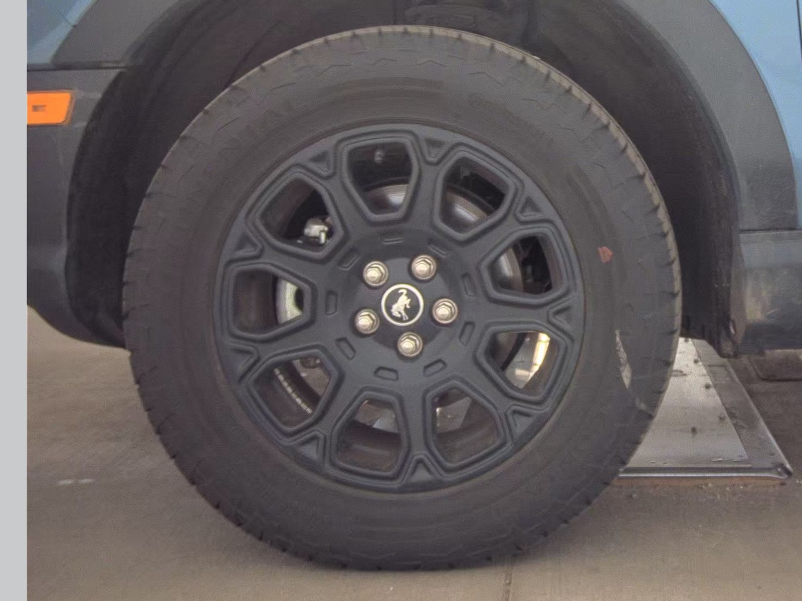 FORD BRONCO - 10
