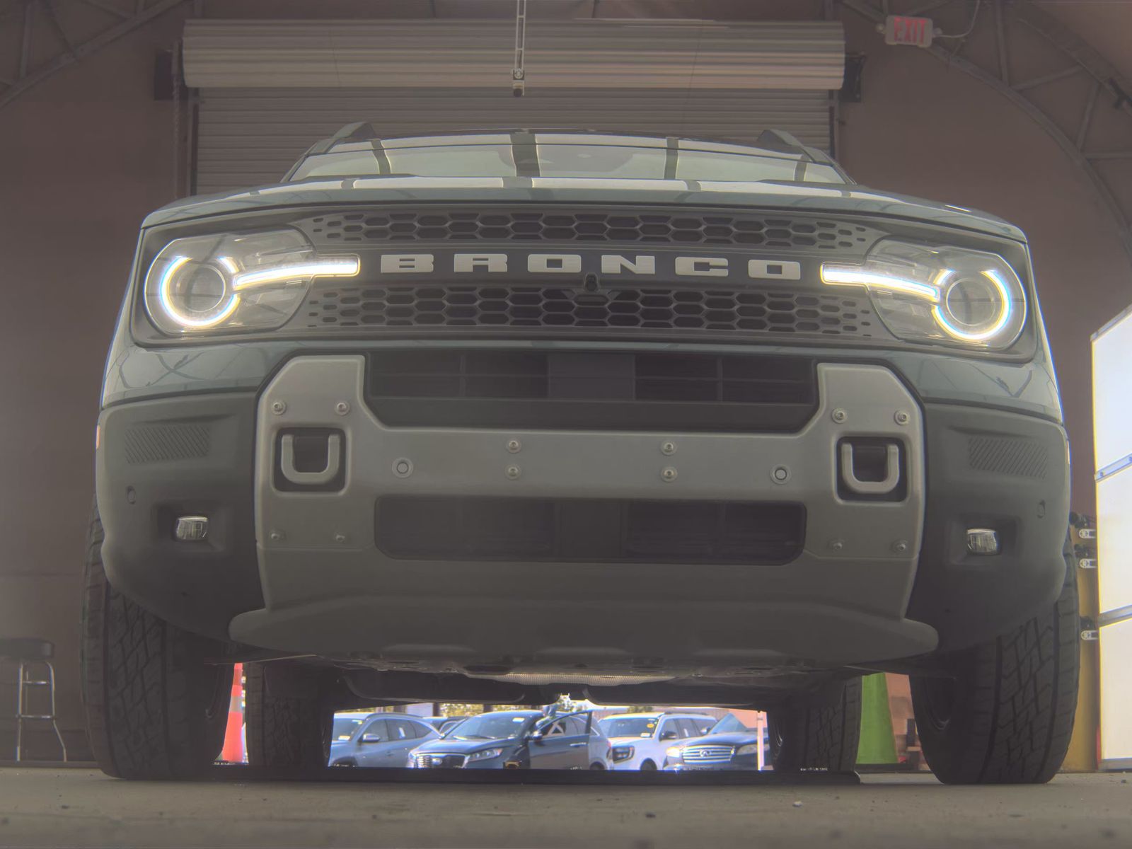 FORD BRONCO - 4