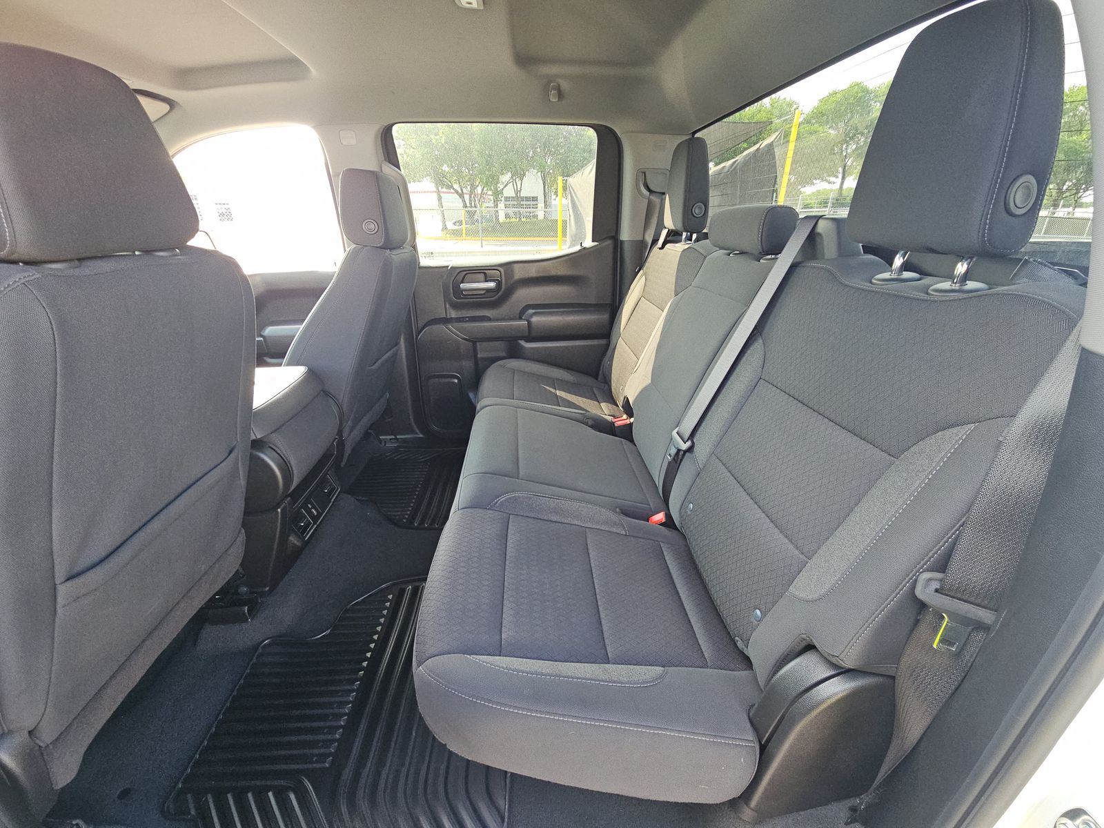 CHEVROLET SILVERADO - 10