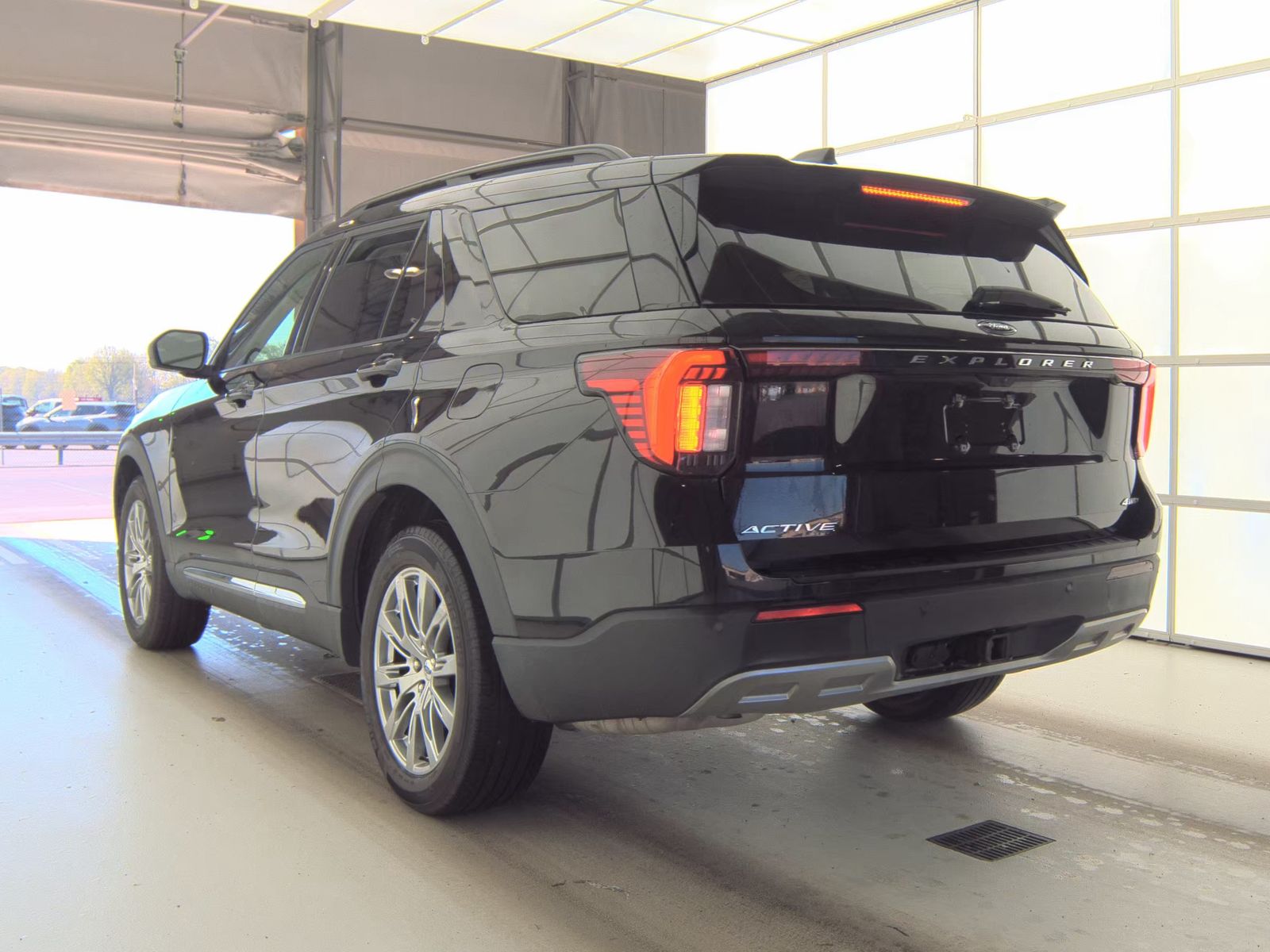 FORD EXPLORER - 9