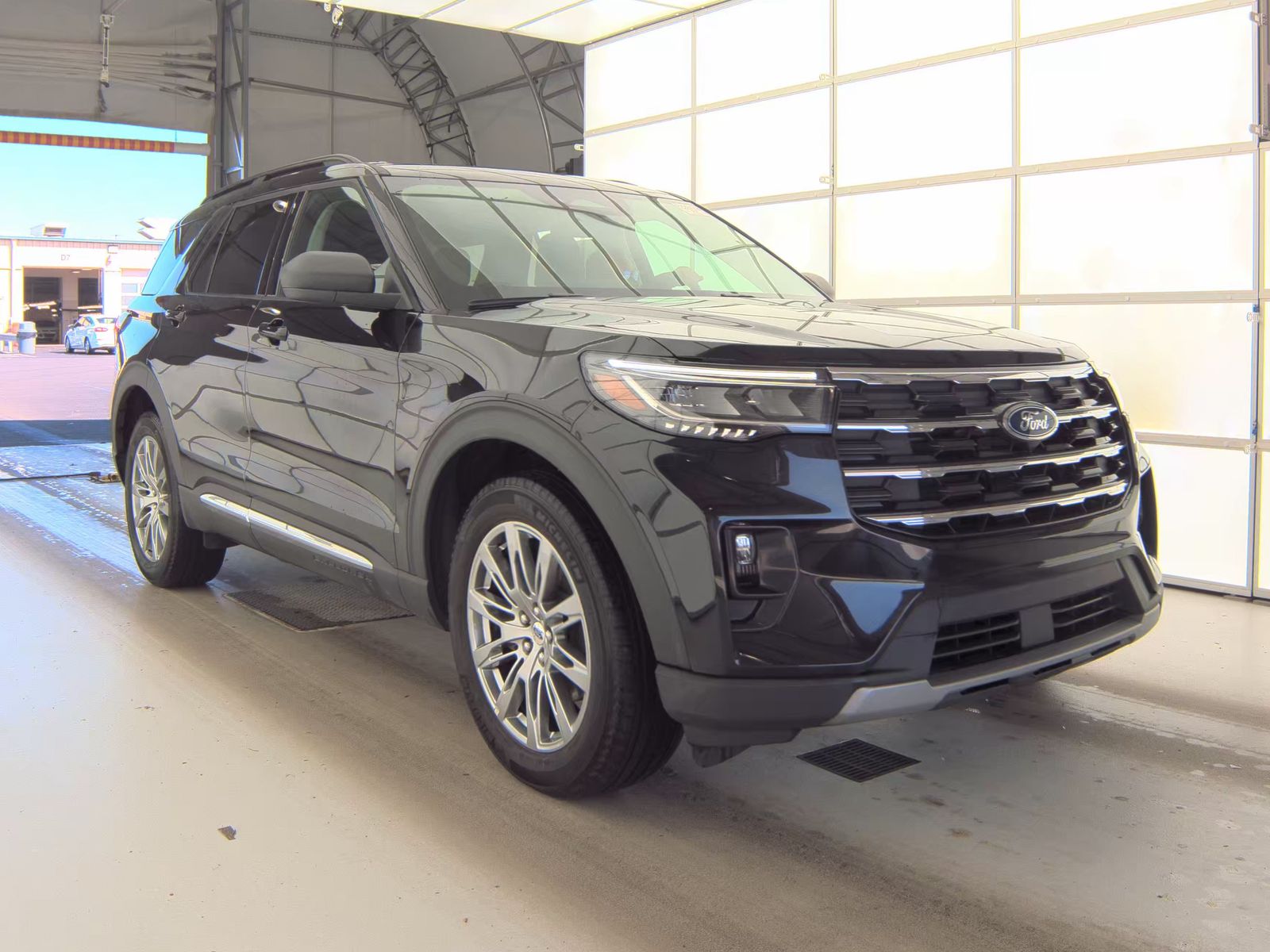 FORD EXPLORER - 5
