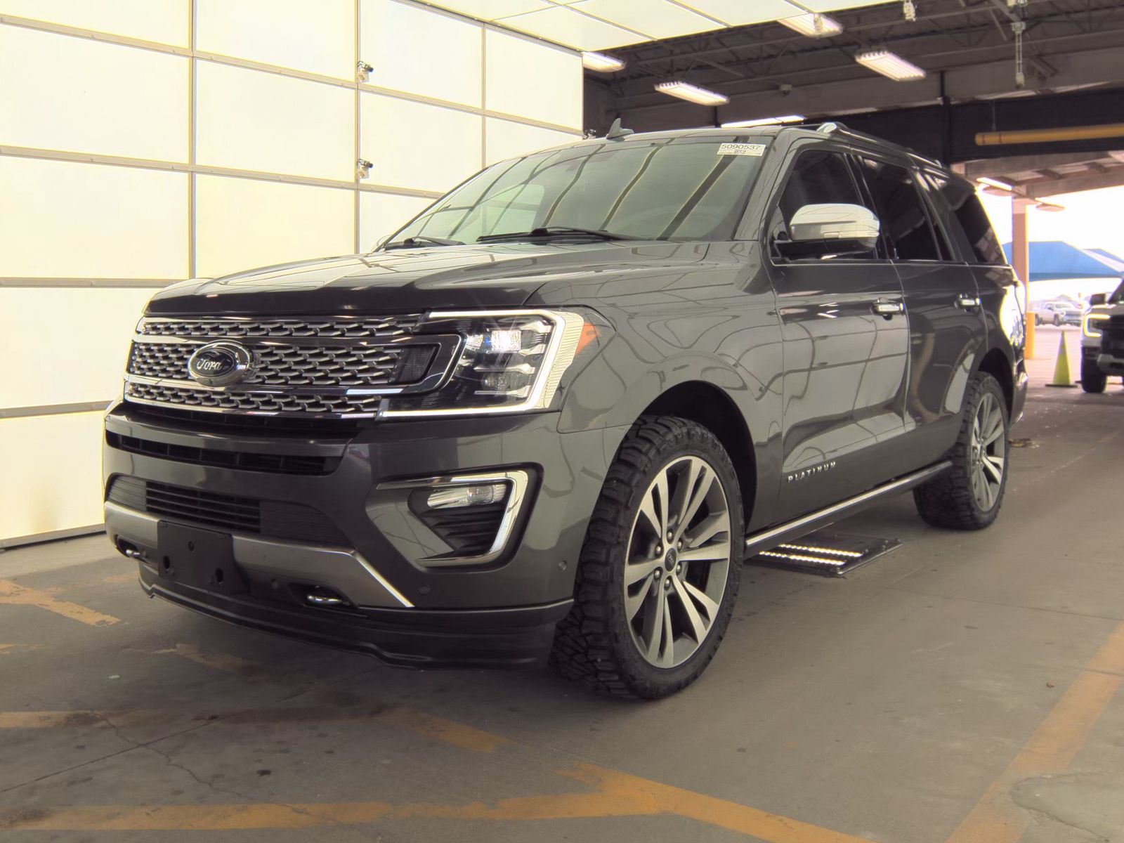 FORD EXPEDITION - 1