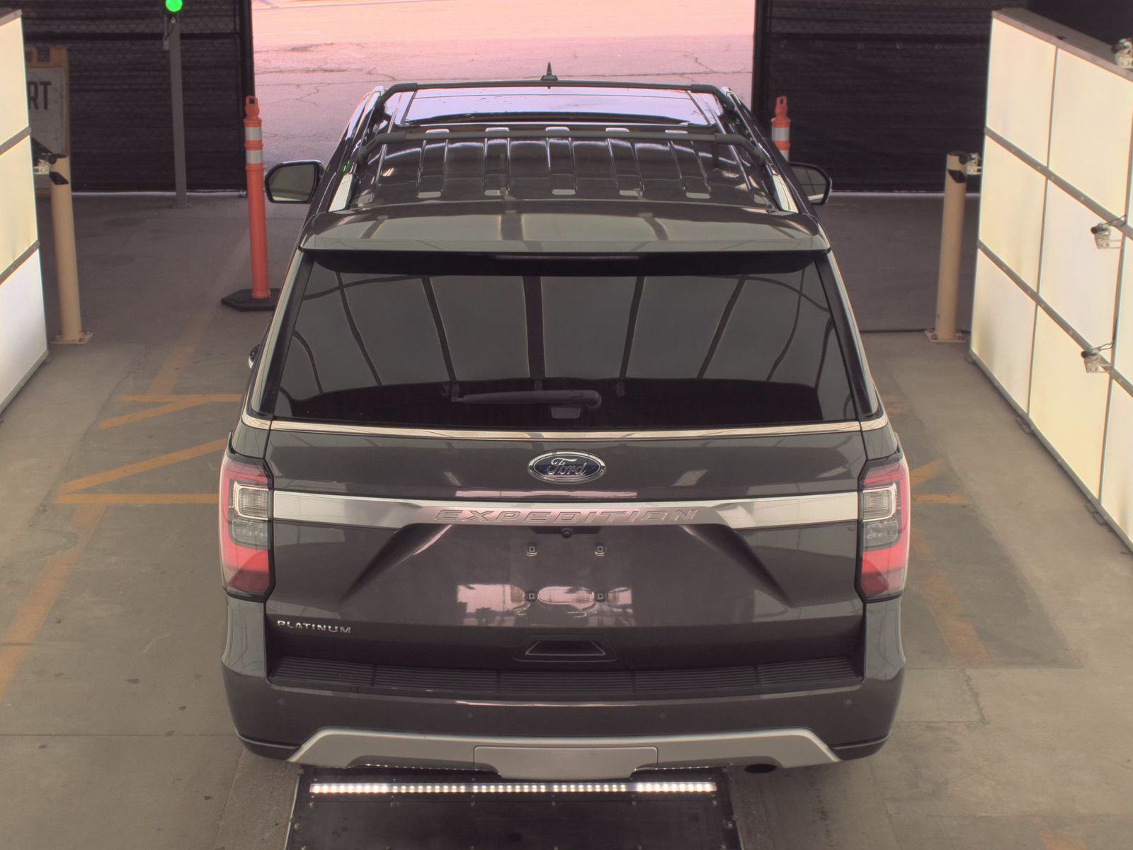 FORD EXPEDITION - 7
