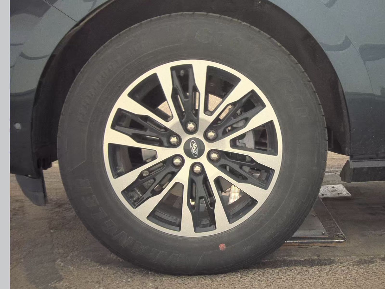 FORD EXPEDITION MAX - 10