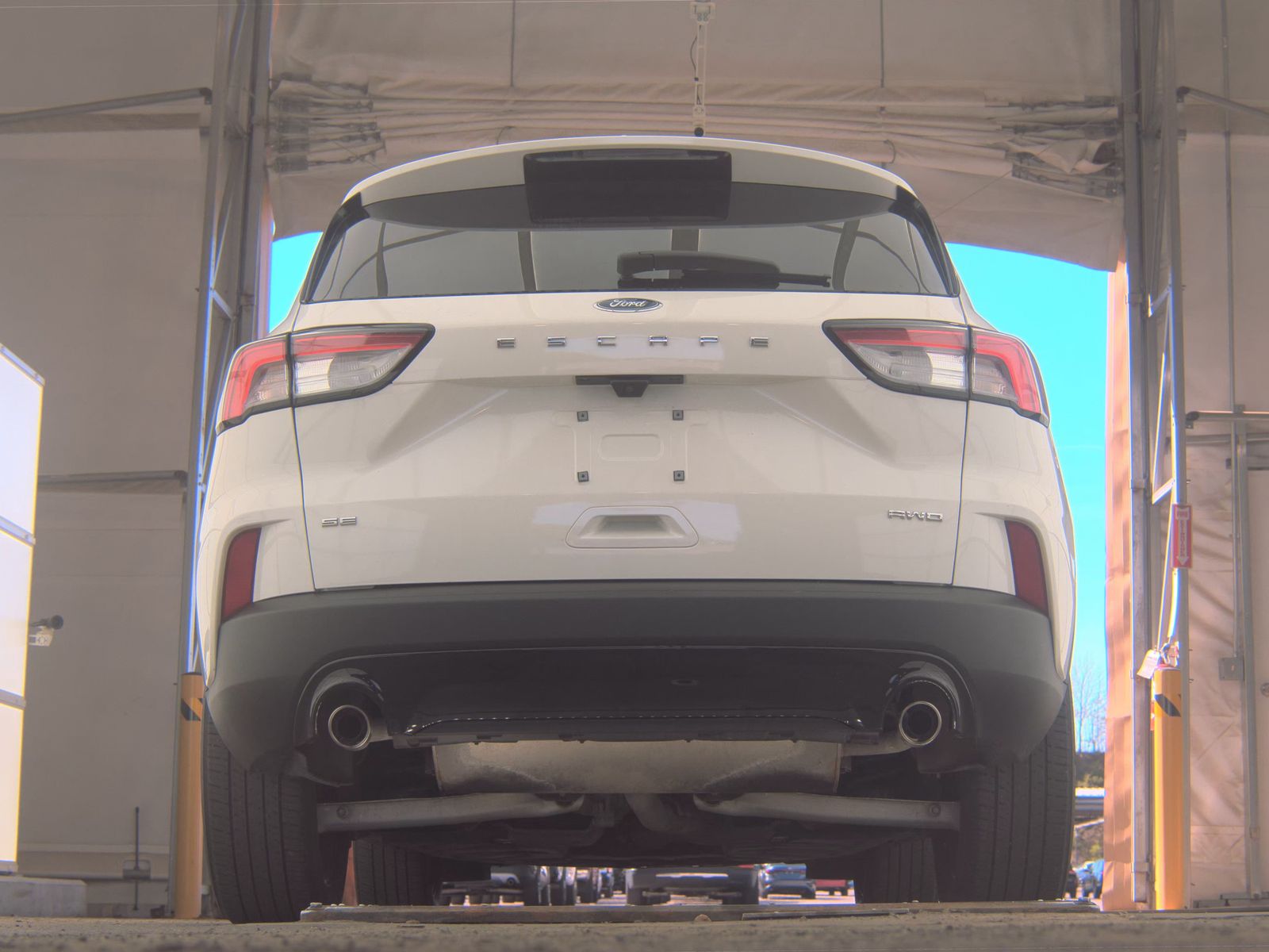 FORD ESCAPE - 8